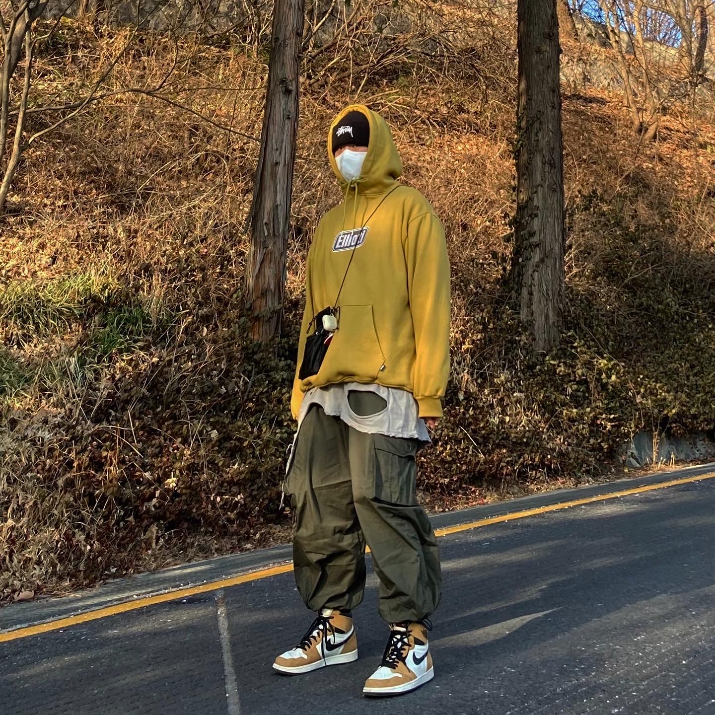 Nike x Stussy Cuff Beanie Black, Jordan 1 Retro High Rookie of the Year 착용 스타일