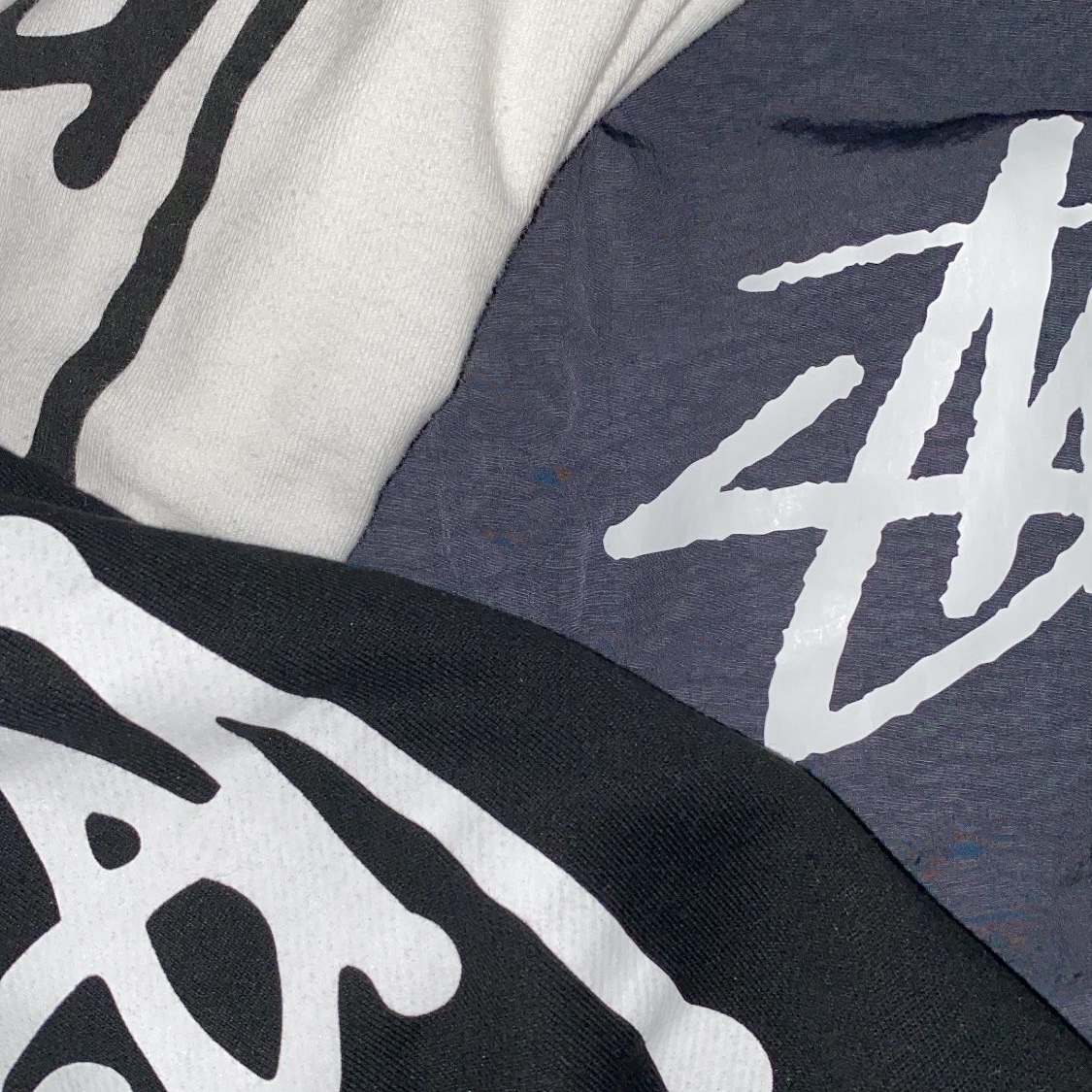 Nike x Stussy Windrunner Jacket Off Noir 착용 스타일