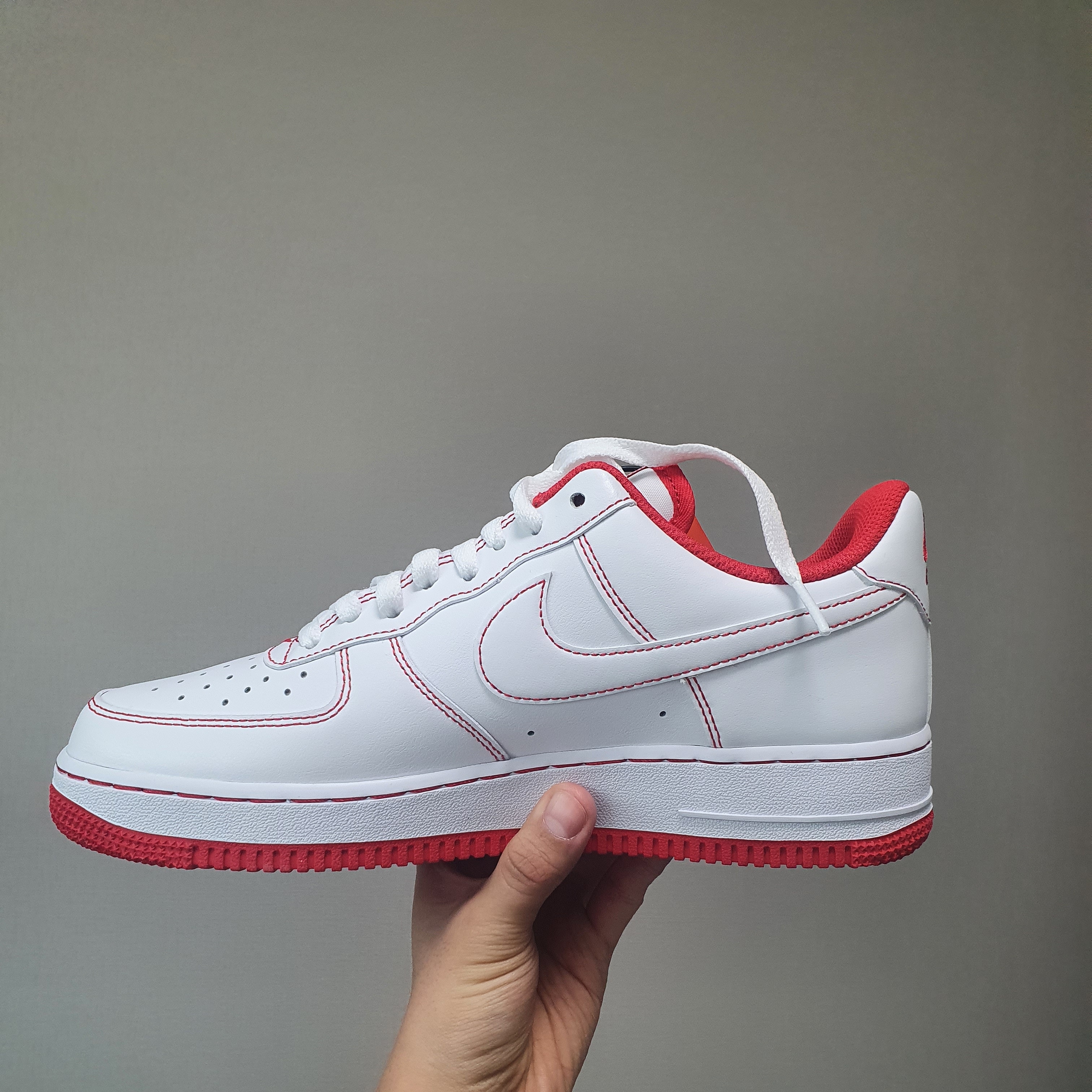 Nike Air Force 1 '07 Stitch Radiant Red 착용 스타일