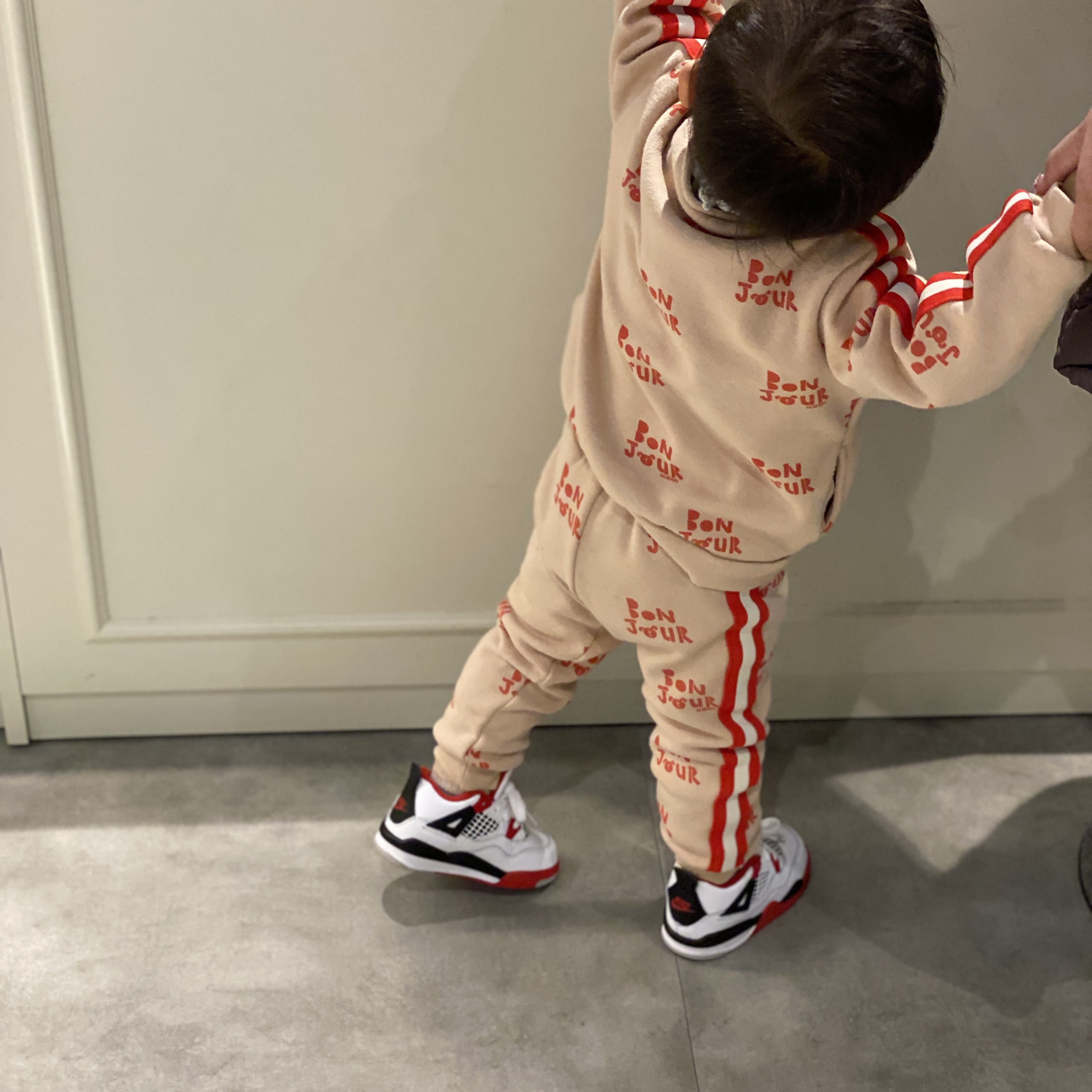 (TD) Jordan 4 Retro OG Fire Red 2020 착용 스타일 - 1