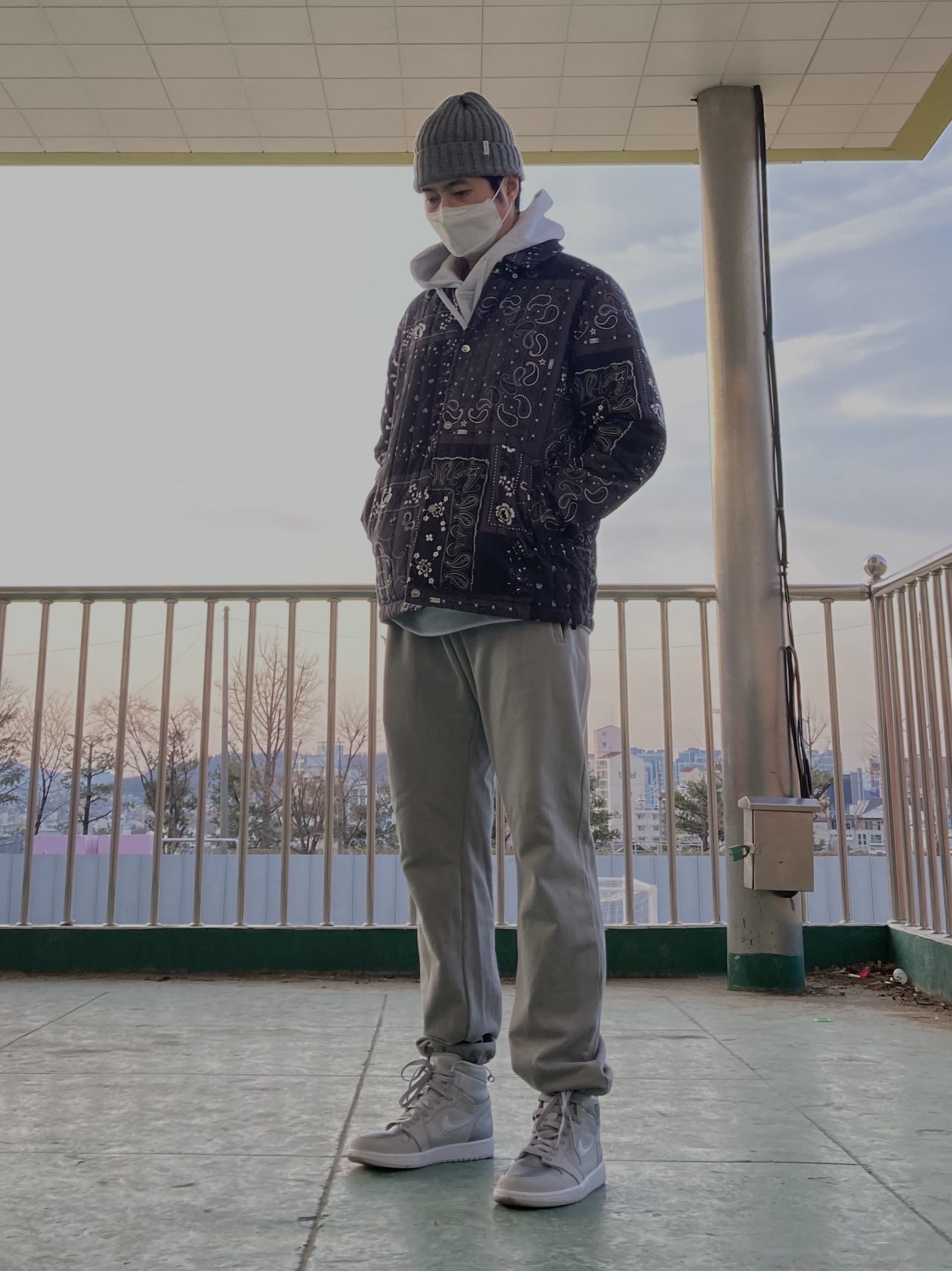 Jordan 1 Retro High OG CO.JP Neutral Grey 착용 스타일