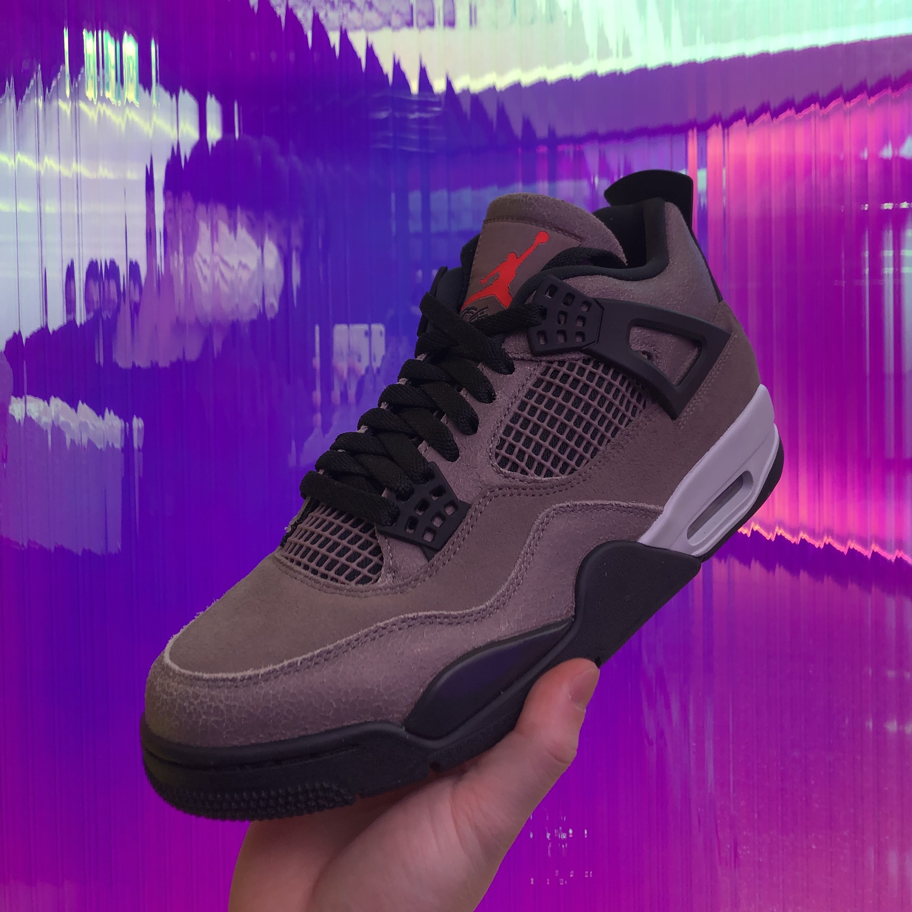 Jordan 4 Retro Taupe Haze 착용 스타일
