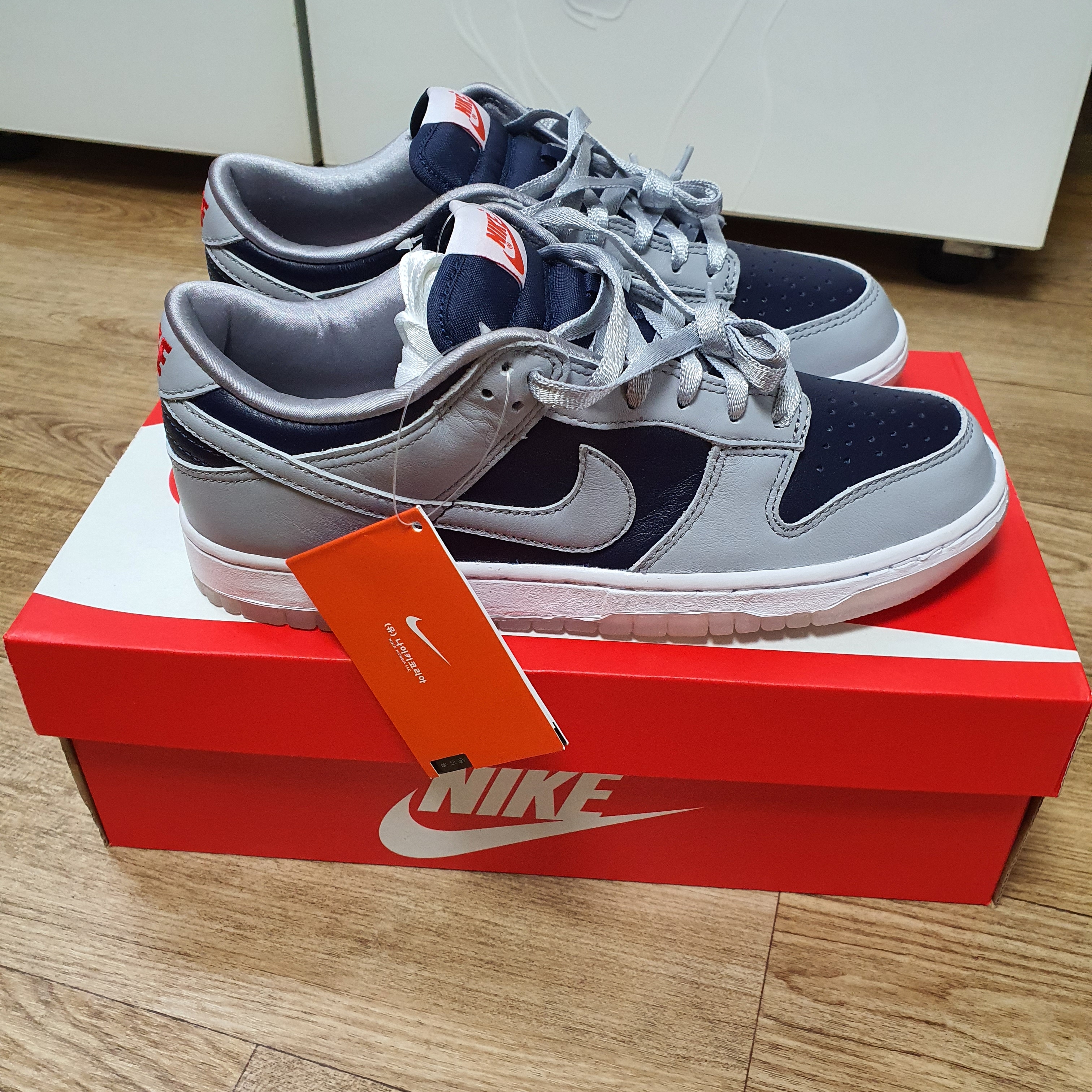 (W) Nike Dunk Low SP College Navy 착용 스타일 - 2
