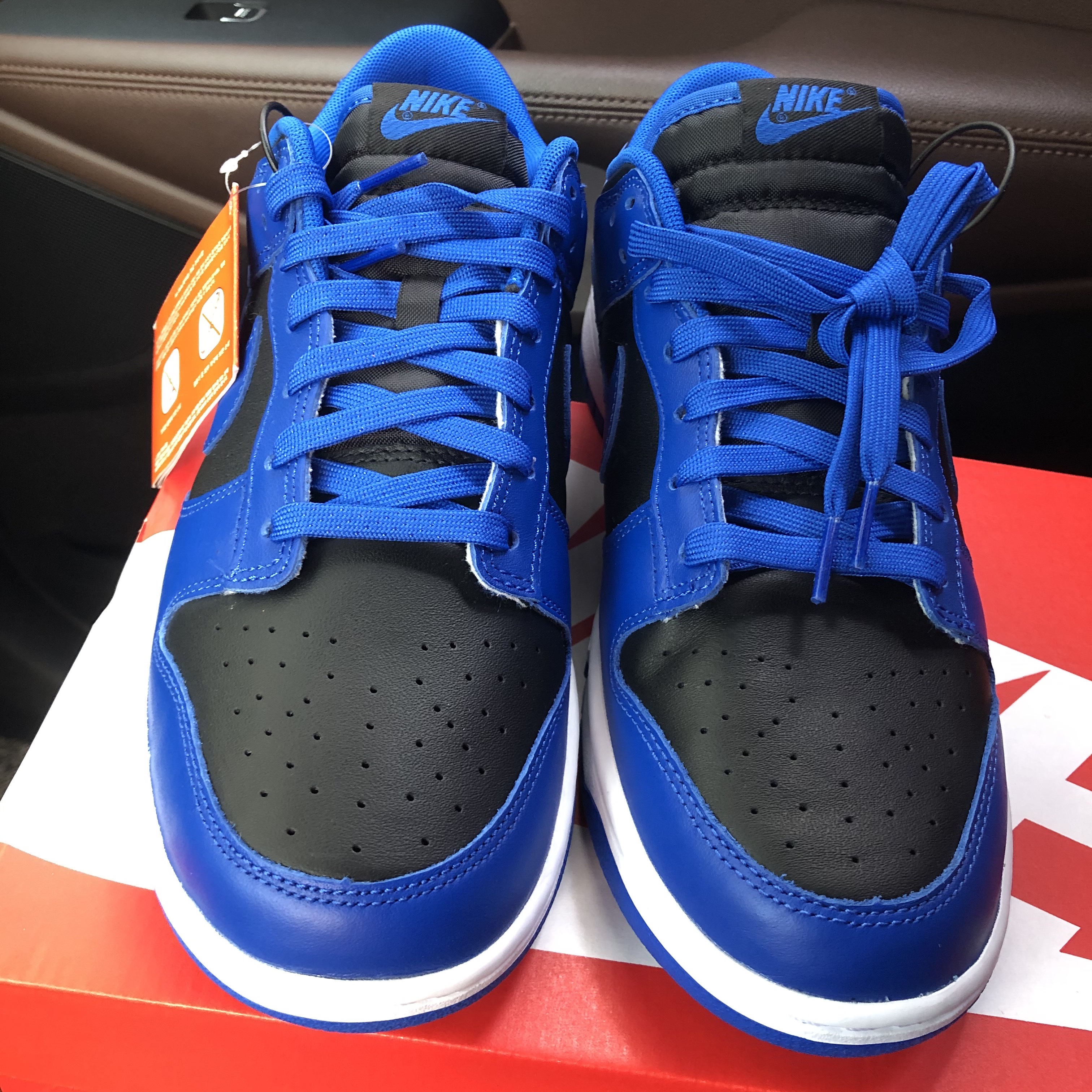 Nike Dunk Low Retro Hyper Cobalt 착용 스타일 - 1