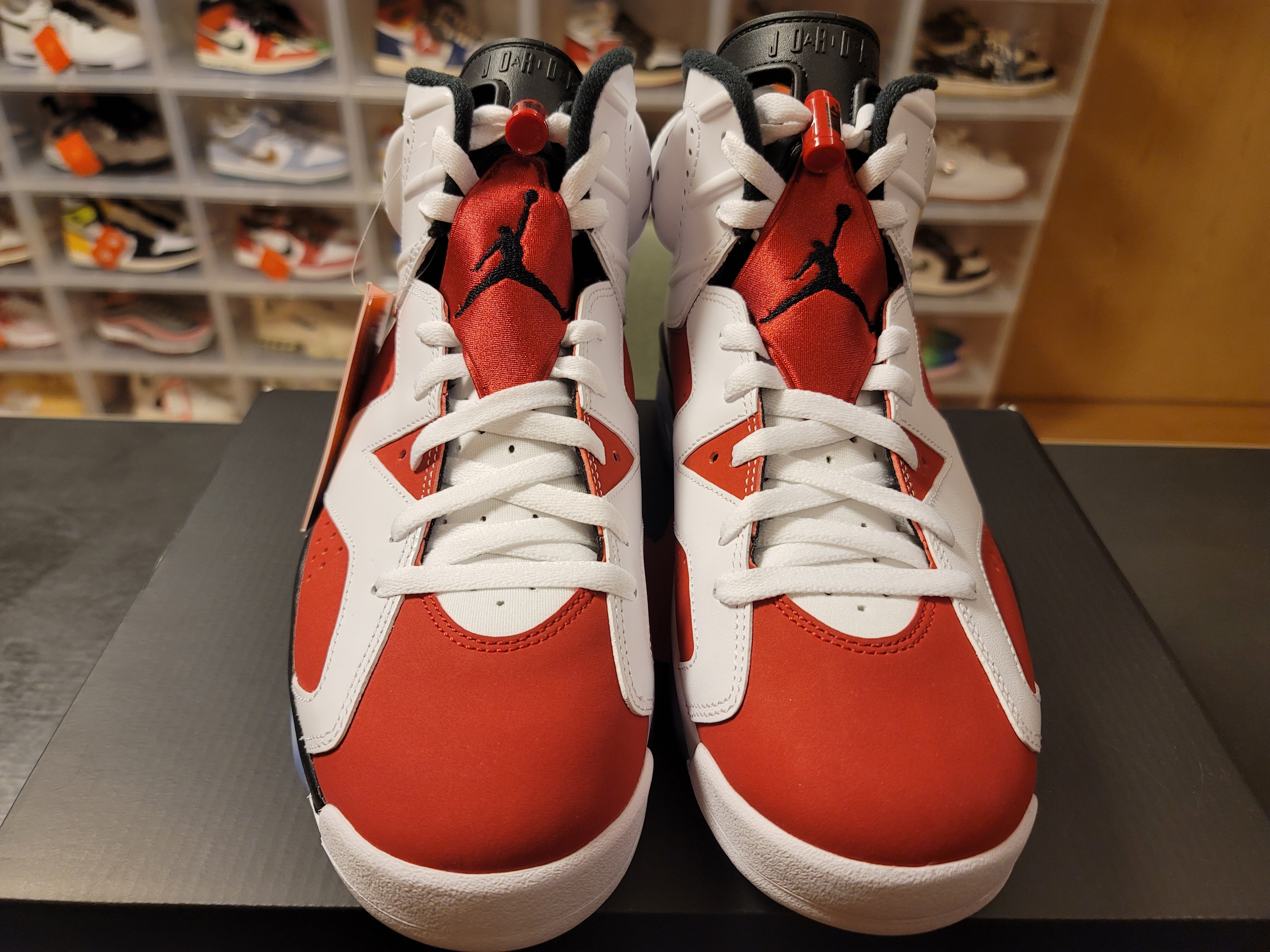 Jordan 6 Retro Carmine 2021 착용 스타일 - 1