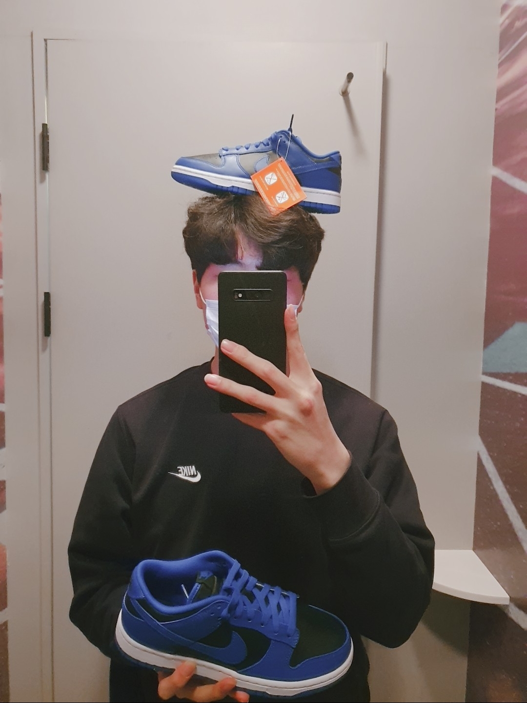 Nike Dunk Low Retro Hyper Cobalt 착용 스타일