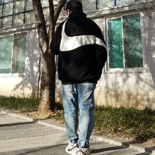 Nike SB Dunk High Cherry Blossom, Nike Big Swoosh Full Zip Jacket Black Sail 착용 스타일