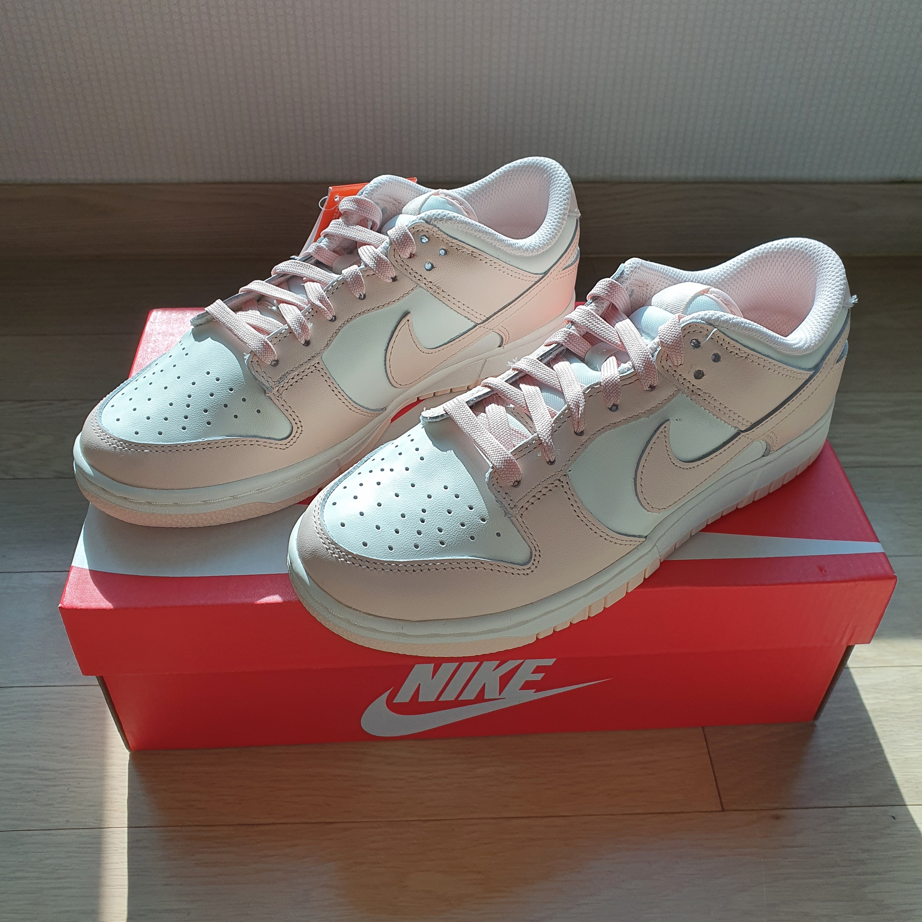 (W) Nike Dunk Low Orange Pearl 착용 스타일
