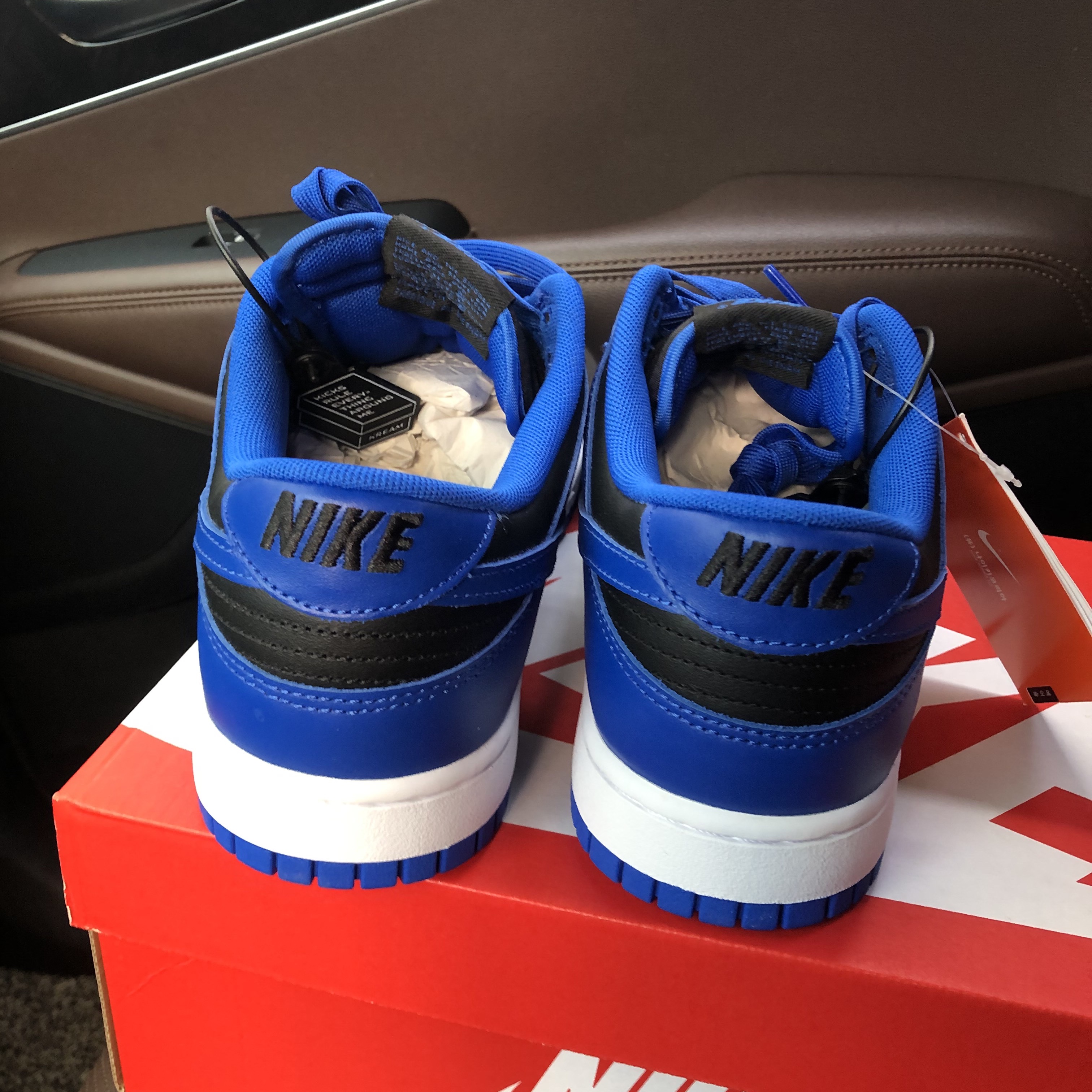 Nike Dunk Low Retro Hyper Cobalt 착용 스타일 - 3