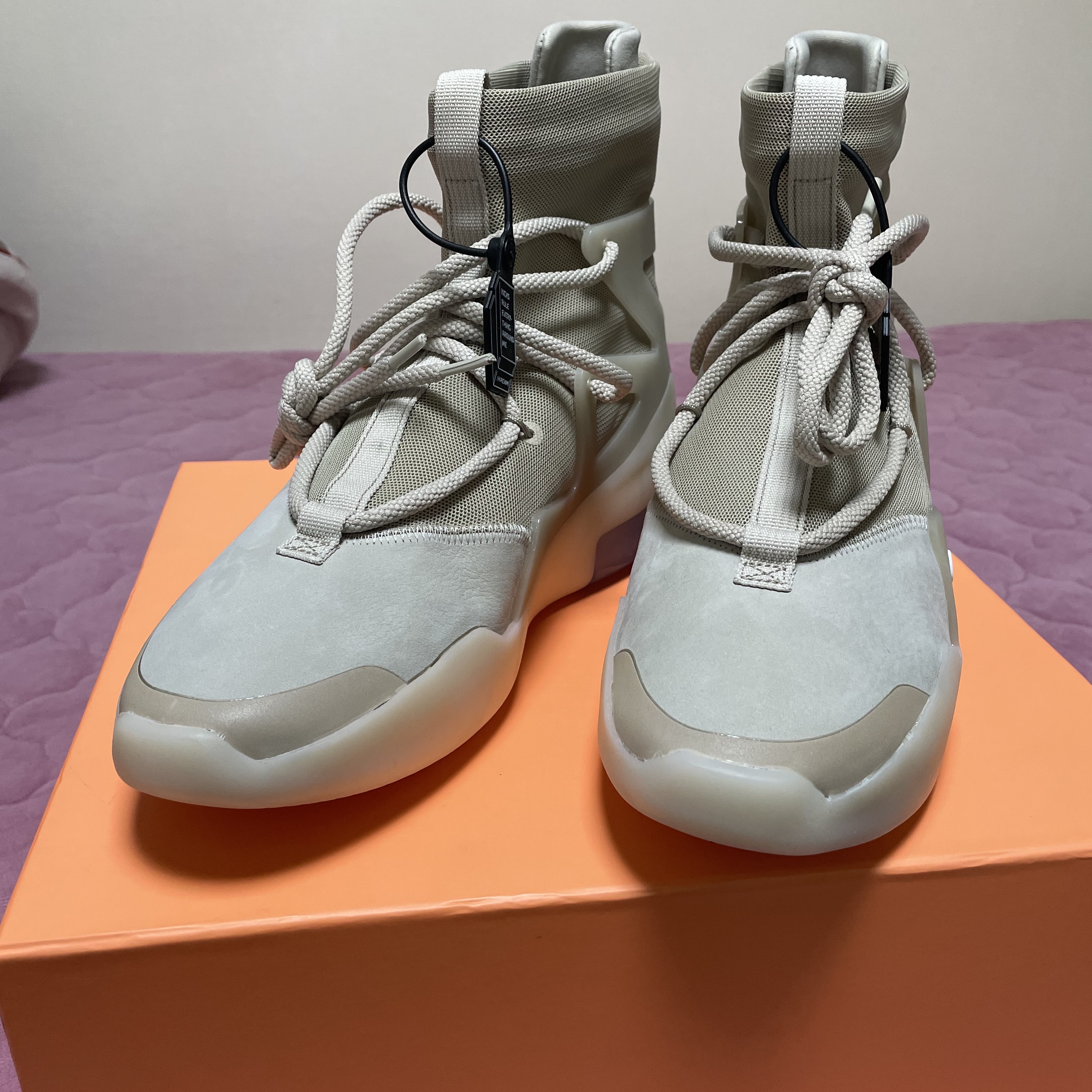 Nike x Fear of God Air Fear of God 1 Oatmeal 착용 스타일 - 1