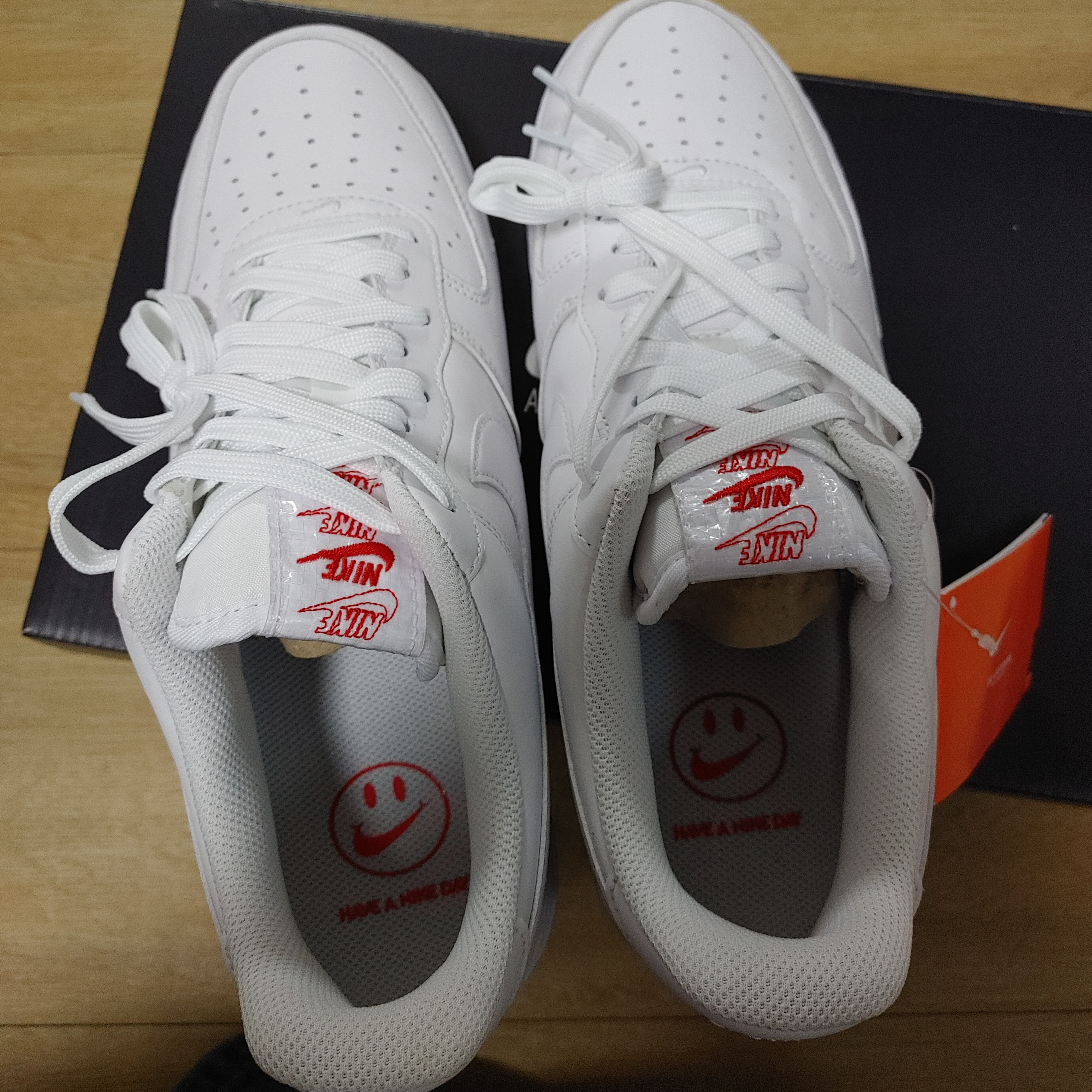 Nike Air Force 1 '07 LX White Bag 착용 스타일 - 5