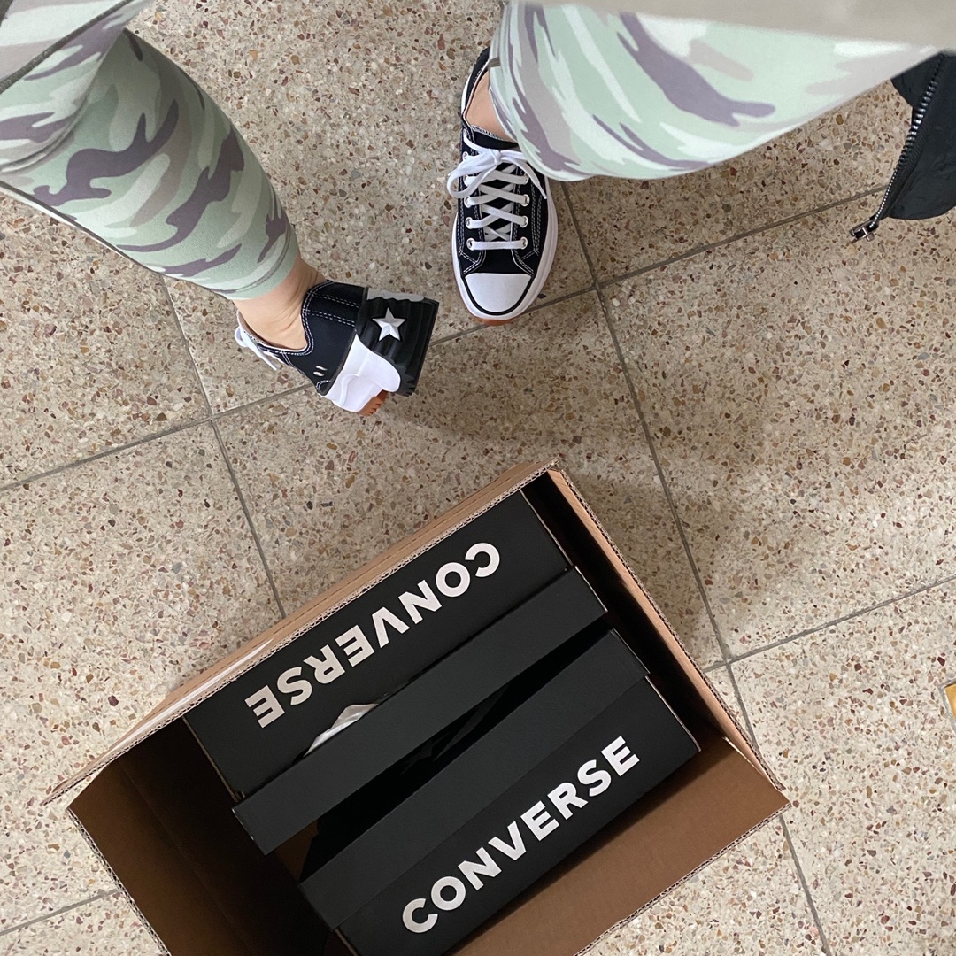 Converse Run Star Hike Low Black 착용 스타일 - 2