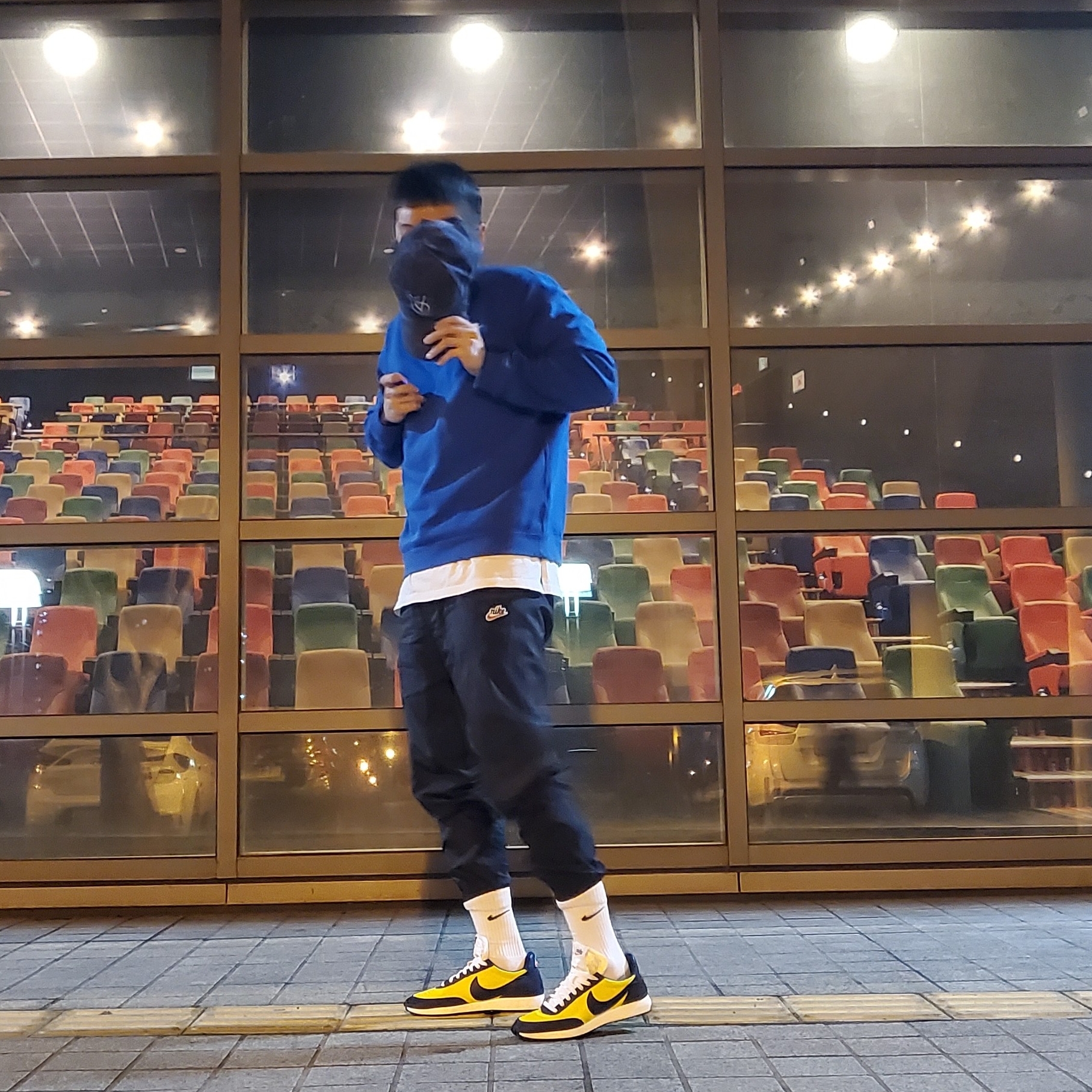 Nike Daybreak SP White University Red 착용 스타일