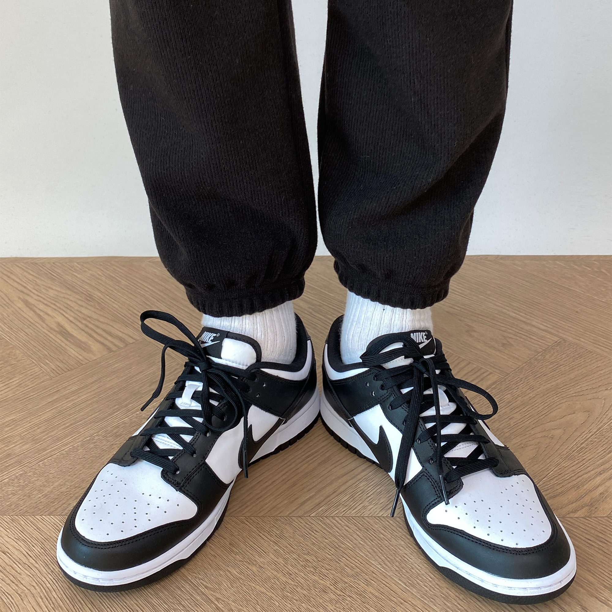 Nike Dunk Low Retro Black 착용 스타일 - 5