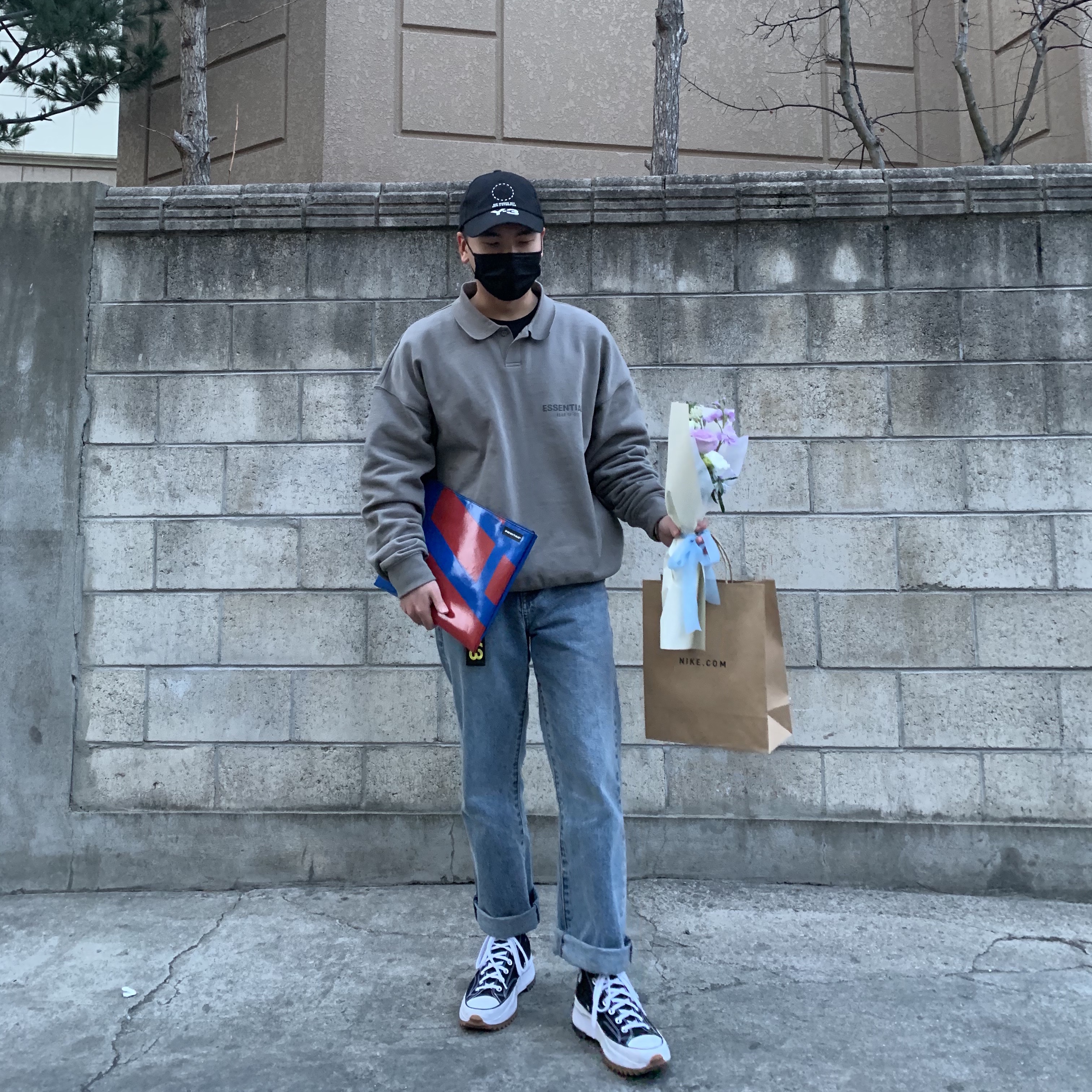 Converse Run Star Hike Hi Black White Gum, Essentials Long Sleeve Boxy Polo Cement - 20FW 착용 스타일