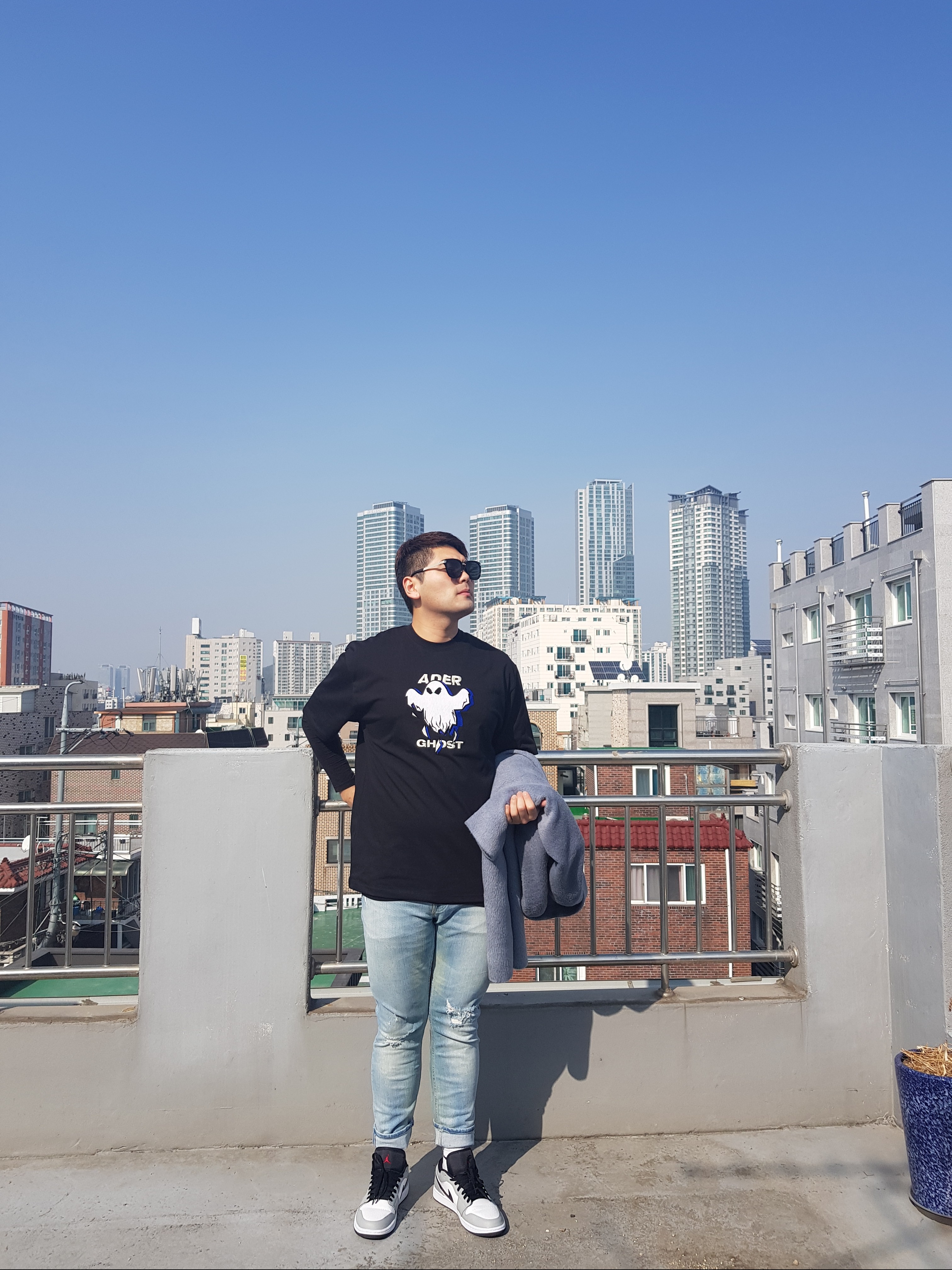 Jordan 1 Low Light Smoke Grey 착용 스타일 - 2