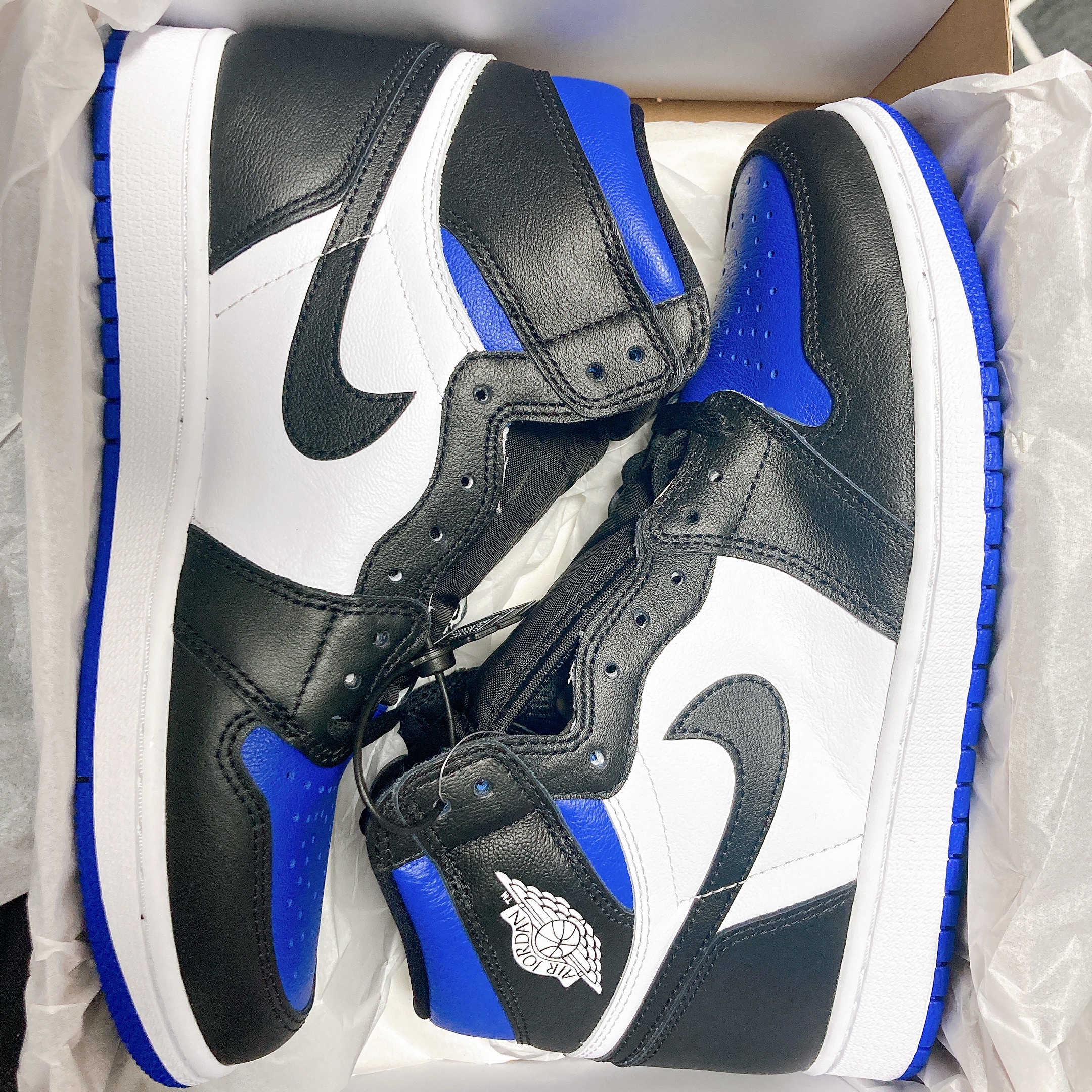 Jordan 1 Retro High OG Royal Toe 착용 스타일 - 1