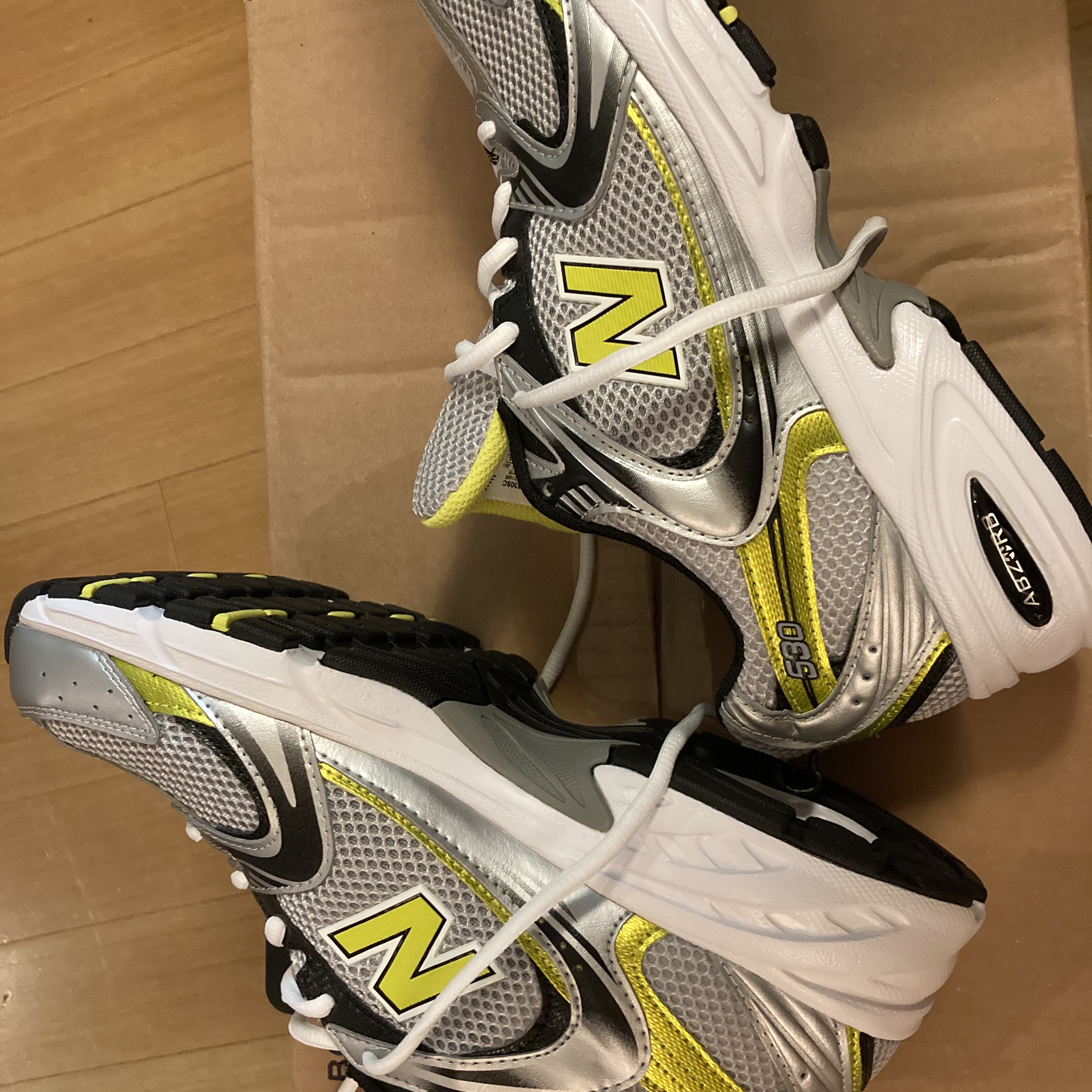 New Balance 530 Silver 착용 스타일 - 2