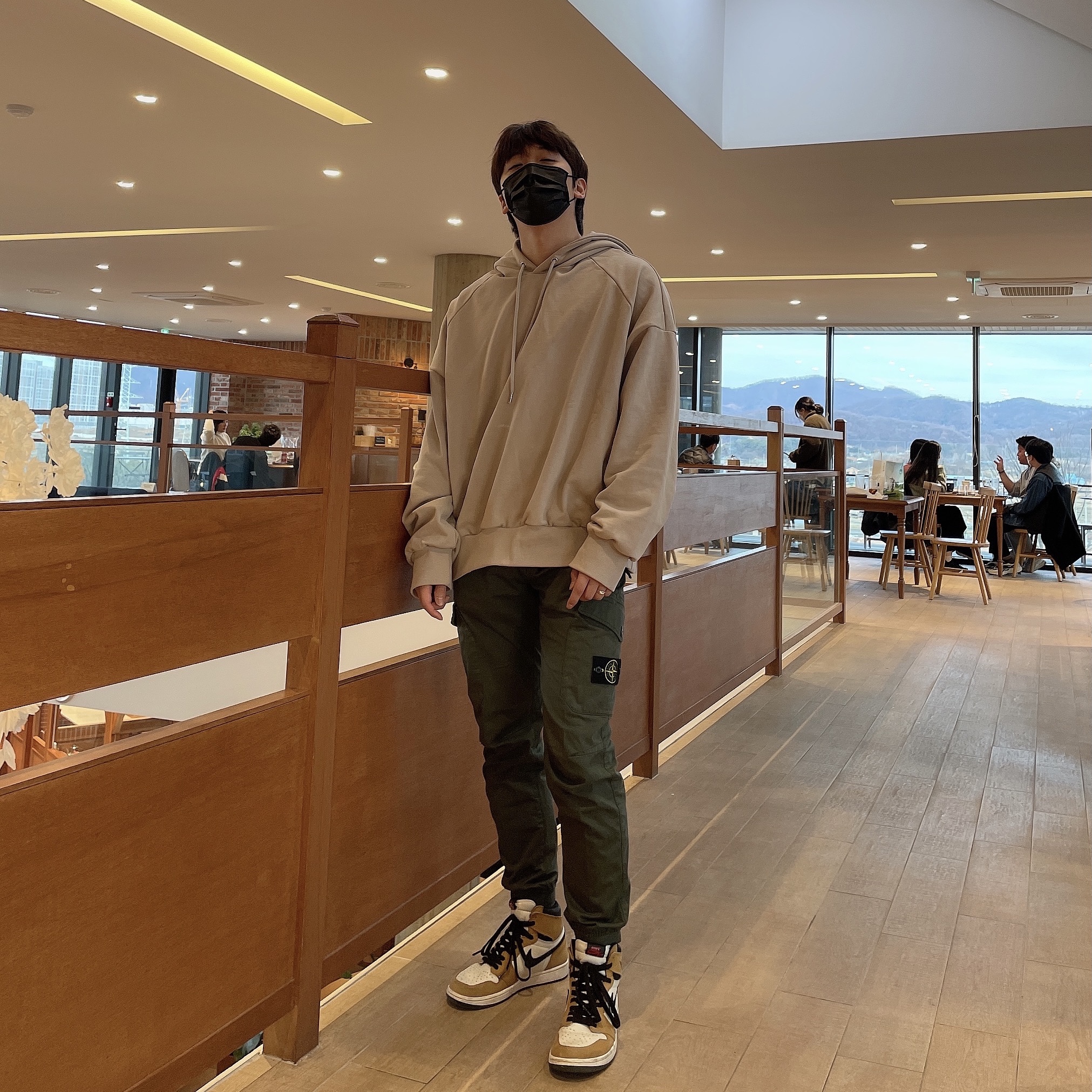 Jordan 1 Retro High Rookie of the Year 착용 스타일