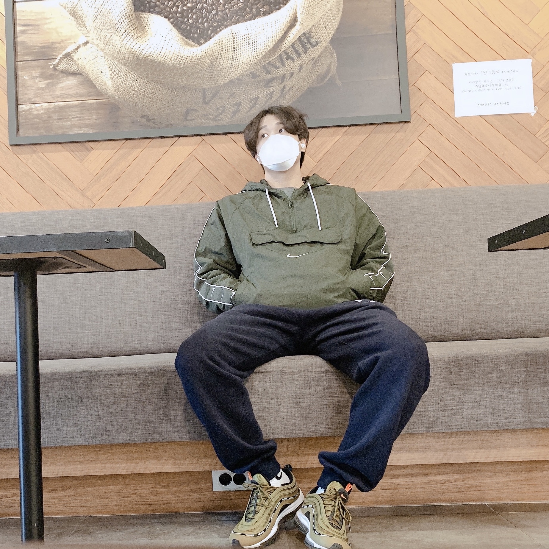 IAB Studio Sweatpants Navy - 21SS, Nike x Undefeated Air Max 97 Militia Green 착용 스타일