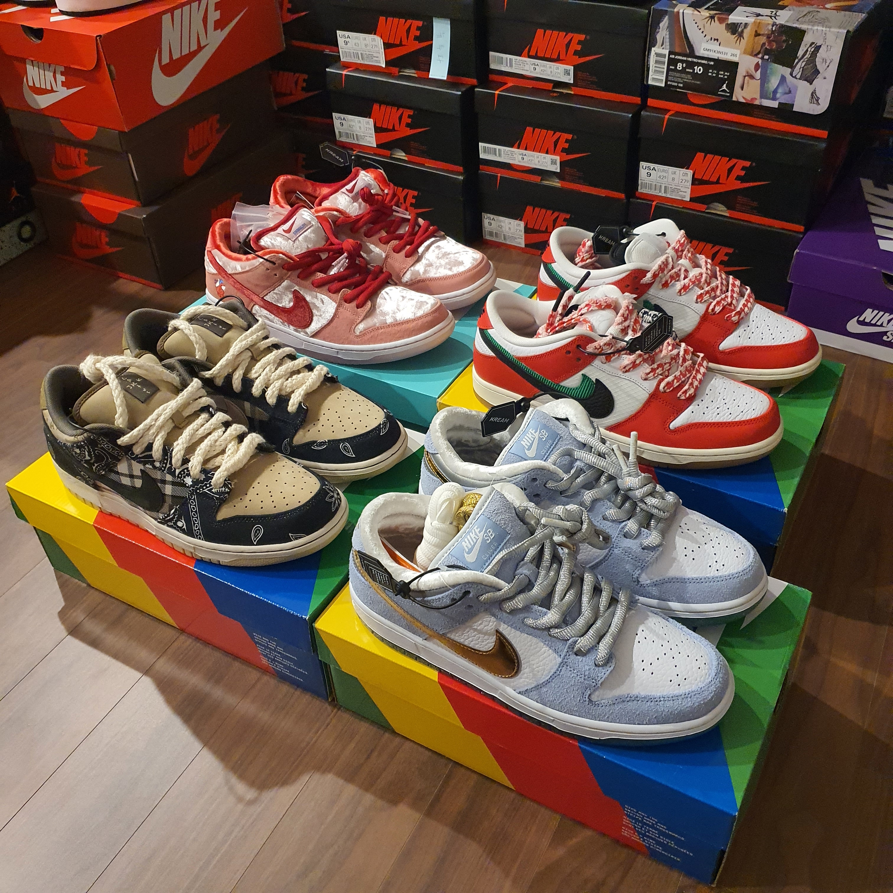 Nike x Sean Cliver SB Dunk Low Holiday Special, Nike x Travis Scott SB Dunk Low 착용 스타일