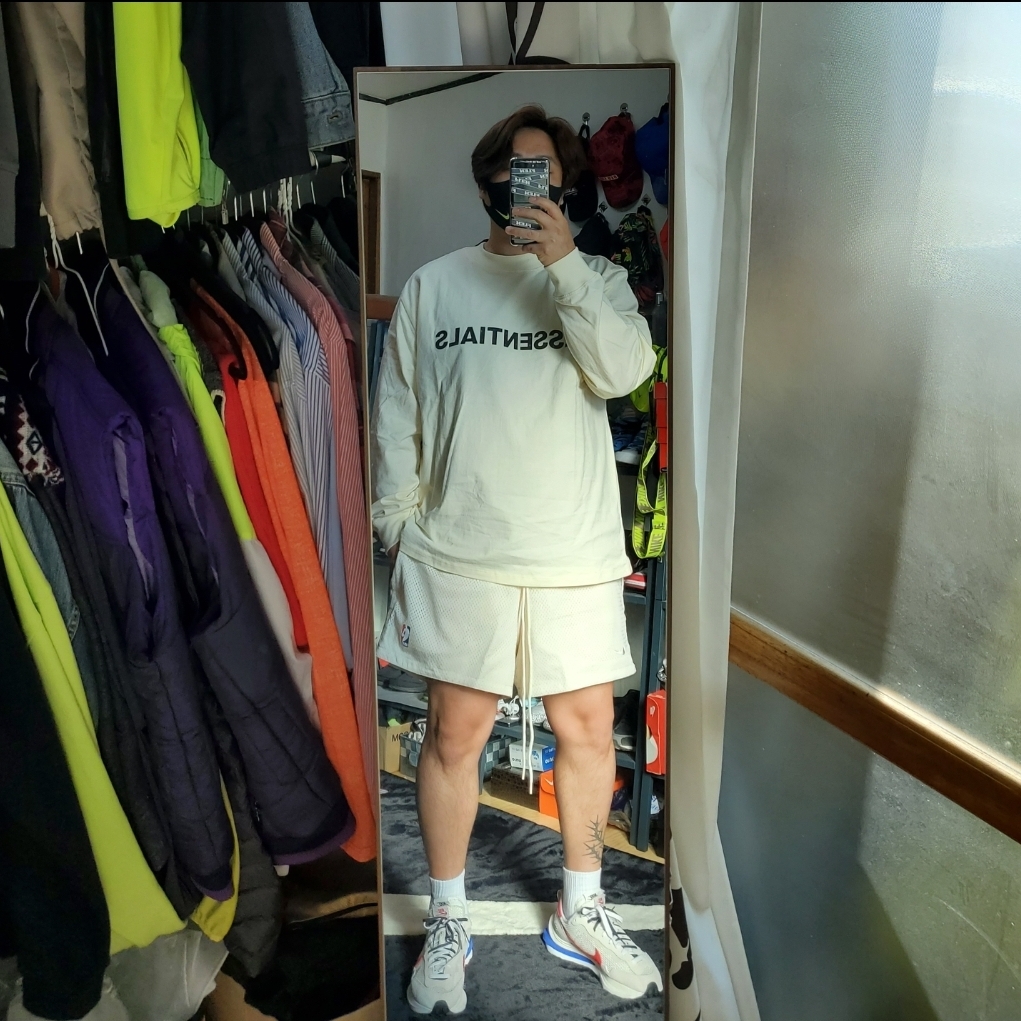 Nike x Sacai VaporWaffle Royal Fuchsia, Nike x Fear of God Basketball Shorts String 착용 스타일 - 1