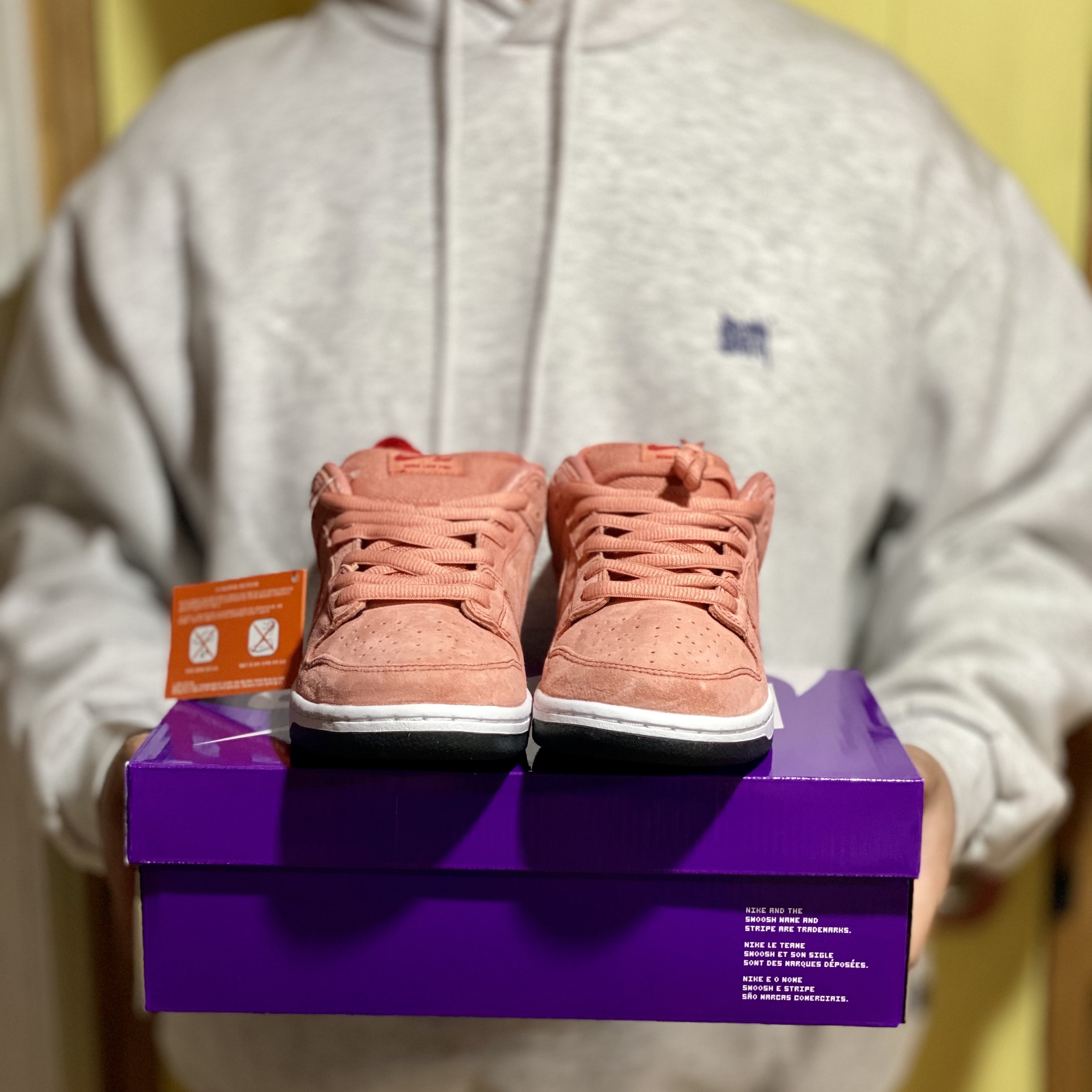 Nike SB Dunk Low Pro Pink Pig 착용 스타일