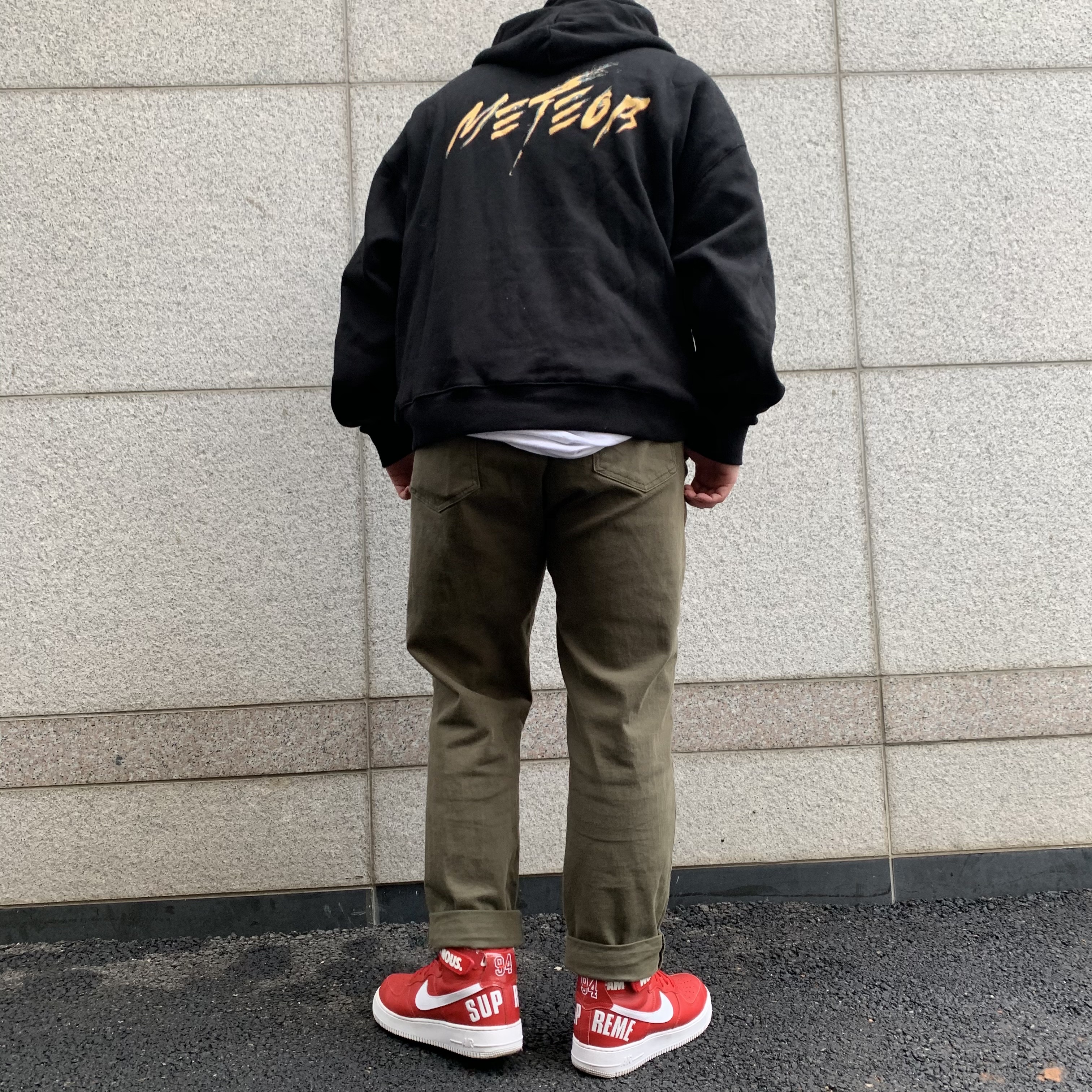 Nike x Supreme Air Force 1 High World Famous Red 착용 스타일