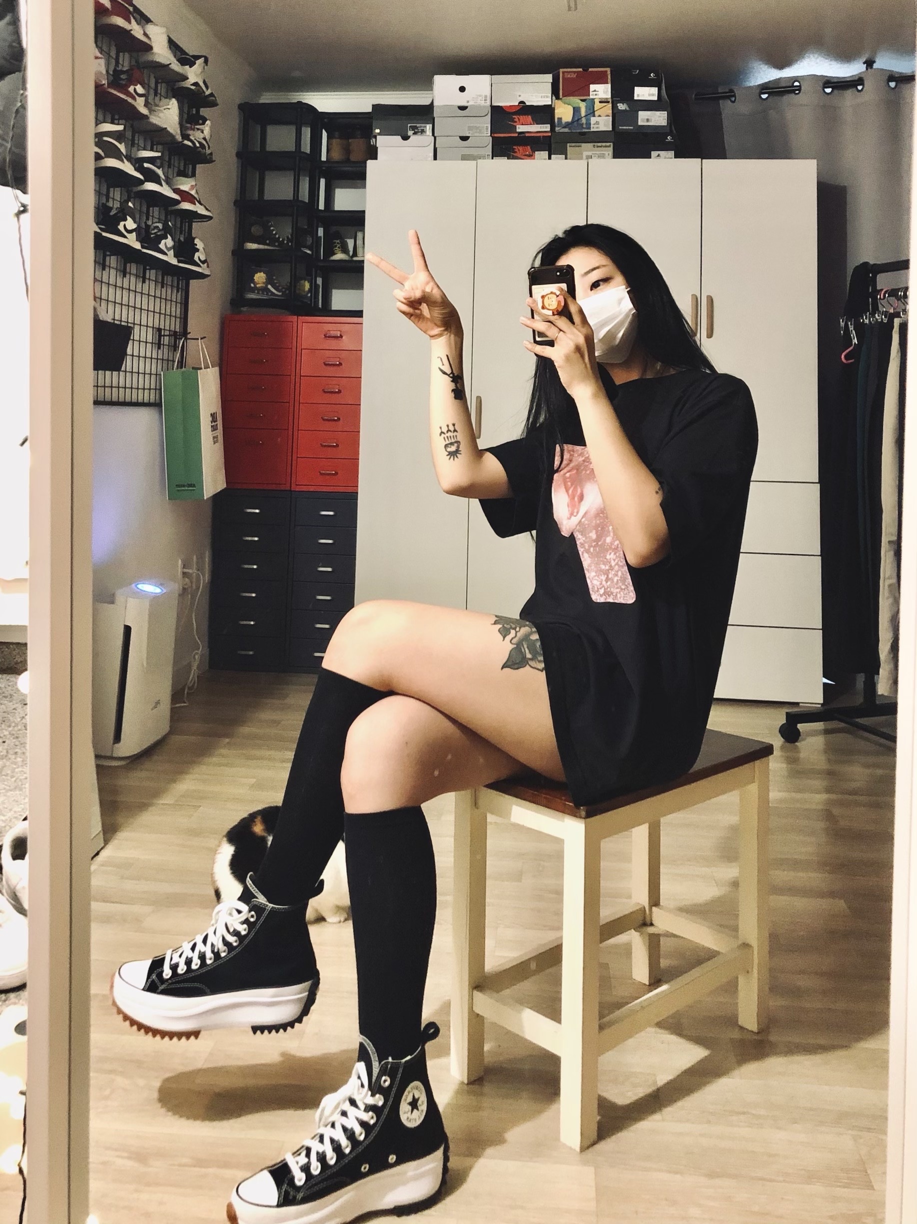 Converse Run Star Hike Hi Black White Gum 착용 스타일