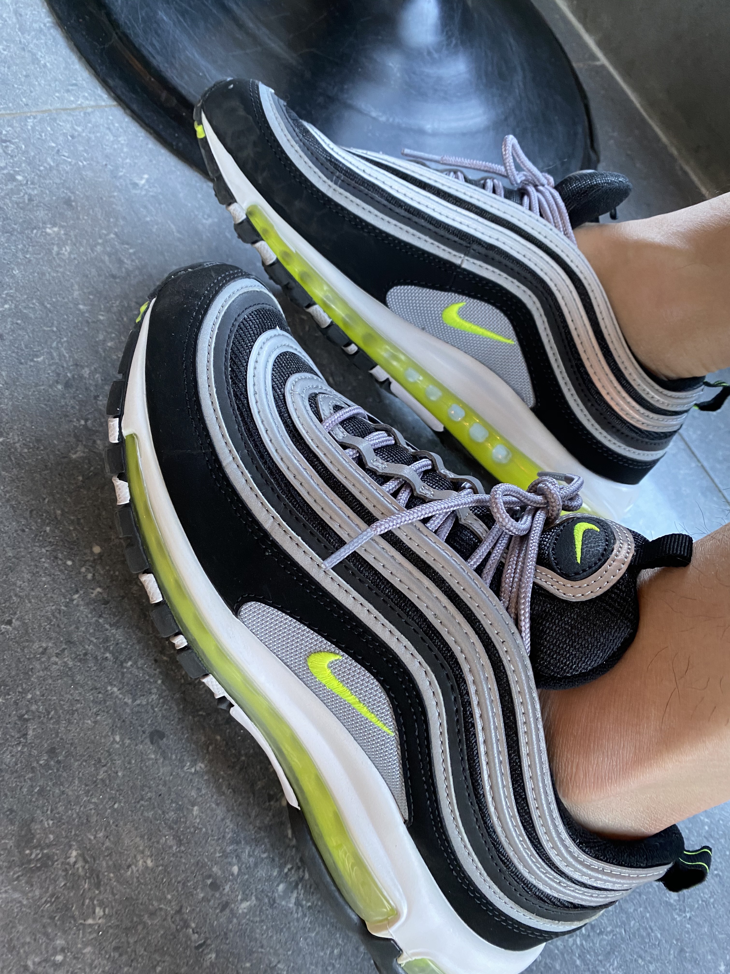 Nike Air Max 97 OG Black Volt Asia 착용 스타일