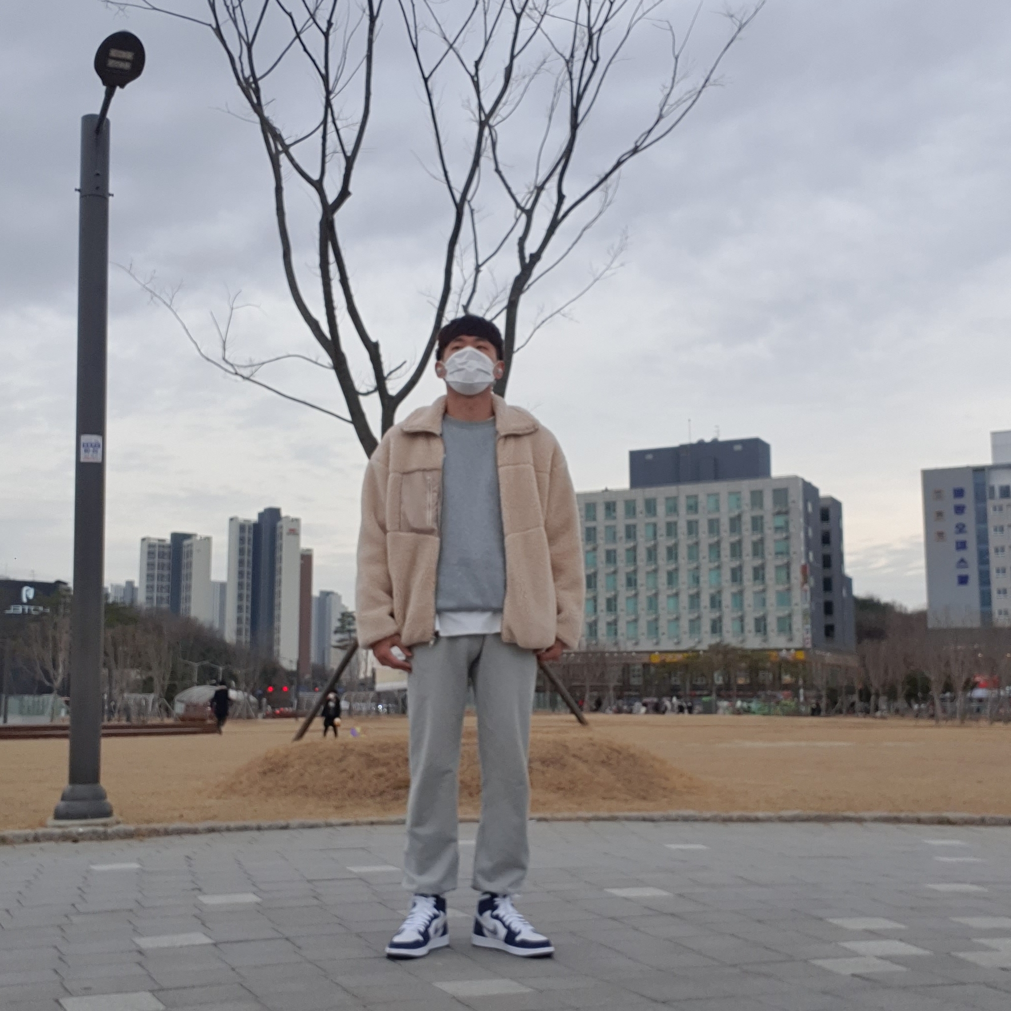 Jordan 1 Retro High OG CO.JP Midnight Navy 착용 스타일