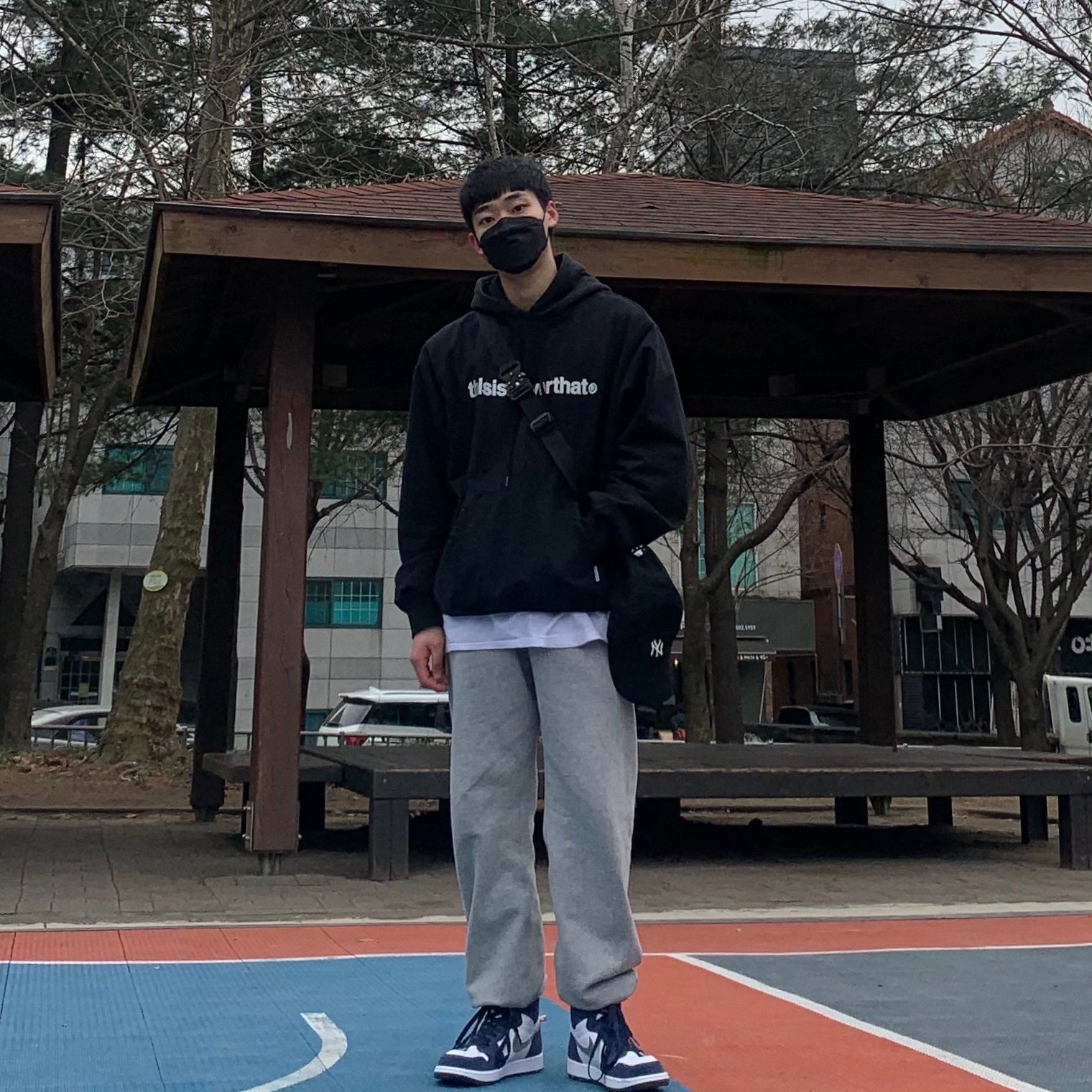 Jordan 1 Retro High OG CO.JP Midnight Navy 착용 스타일