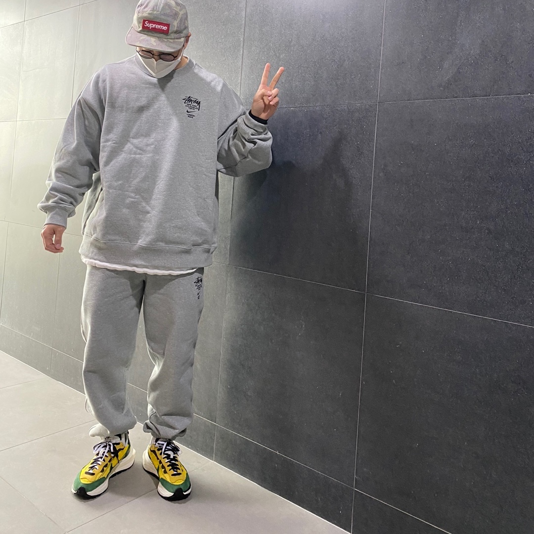 Nike x Stussy NRG ZR Fleece Crewneck Heather Grey - US/EU, Nike x Sacai VaporWaffle Tour Yellow & Gorge Green Sail 착용 스타일