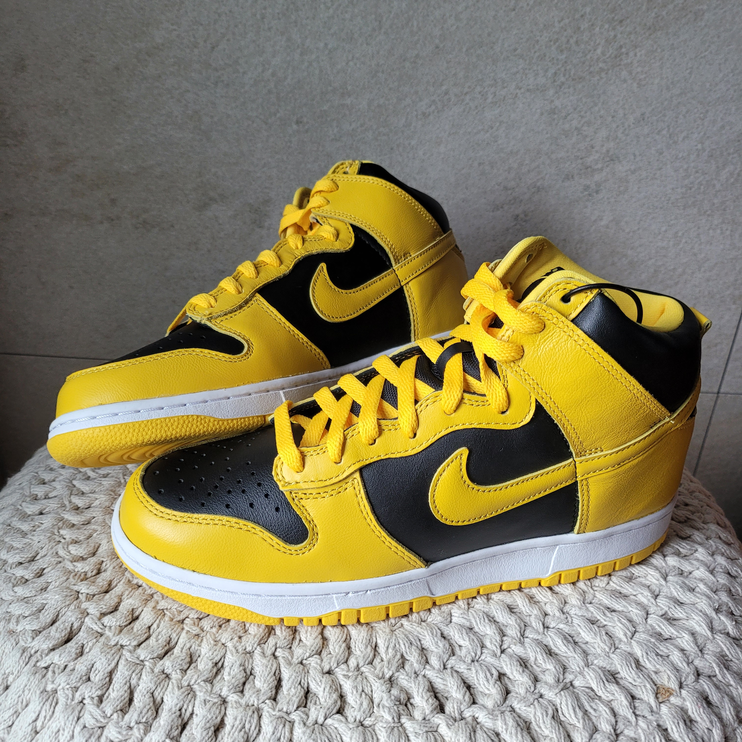 Nike Dunk High SP Varsity Maize 착용 스타일