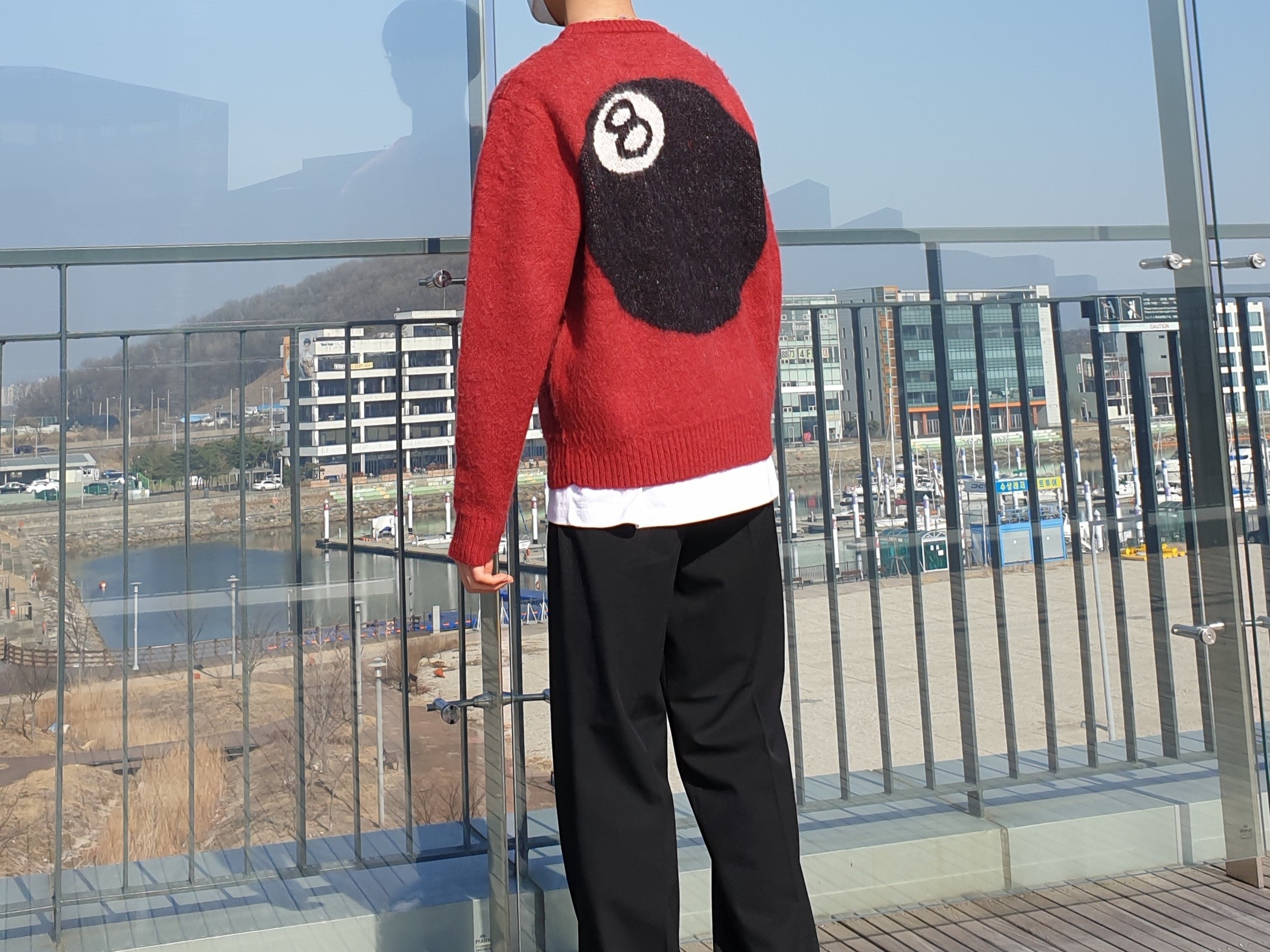 Stussy 8 Ball Heavy Brushed Mohair Sweater Red, New Balance 992 Made in USA Grey - D Standard 착용 스타일 - 3