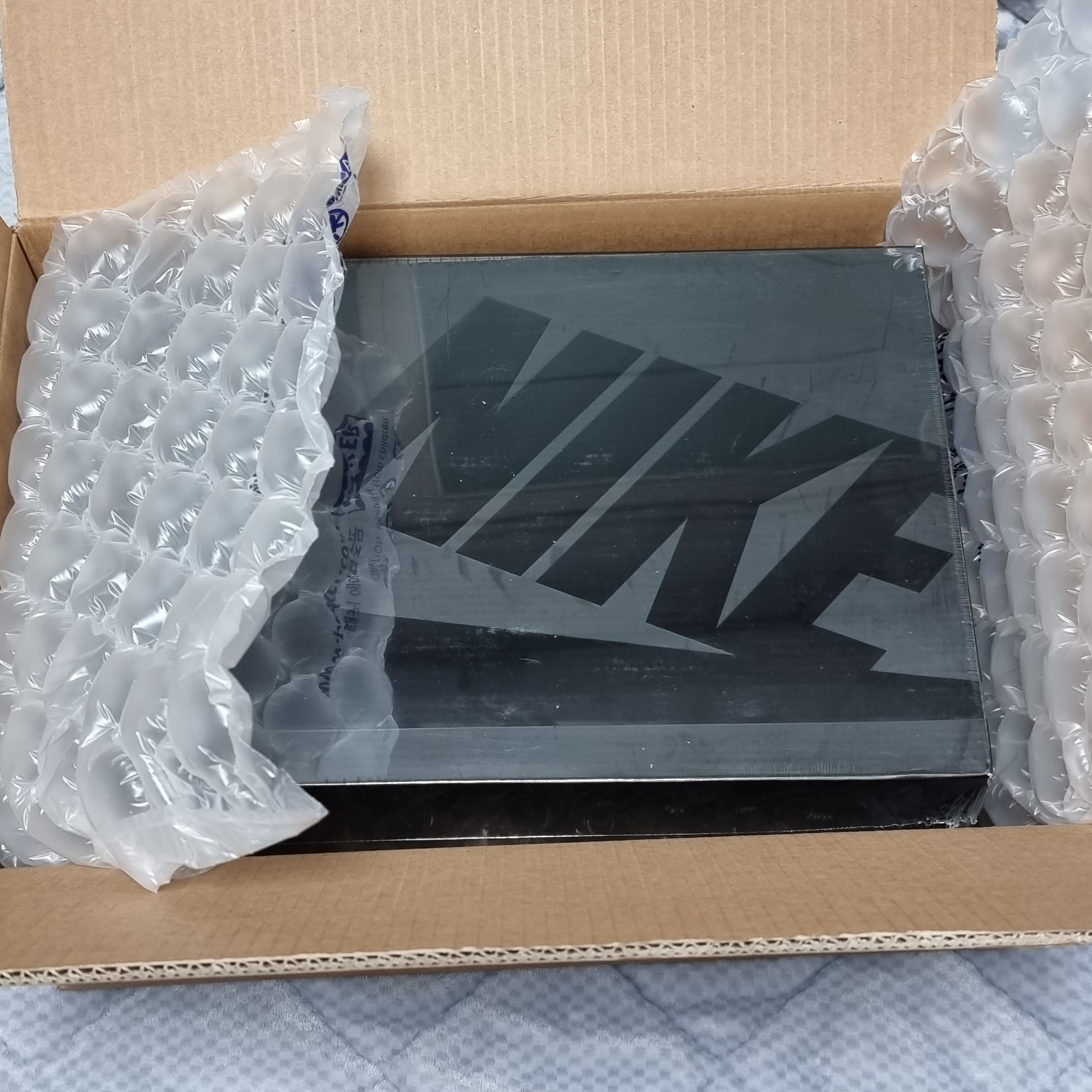 Nike x Kendrick Lamar Cortez Basic Slip White 착용 스타일 - 2
