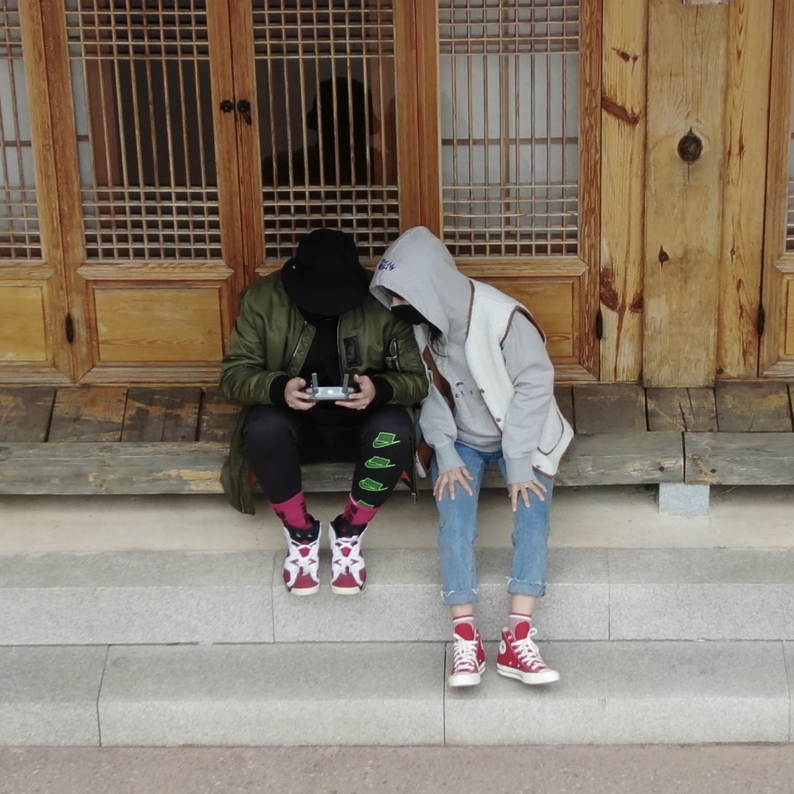 Jordan 6 Retro Carmine 2014, Converse x Slam Jam Chuck 70 Hi Reconstructed Red 착용 스타일