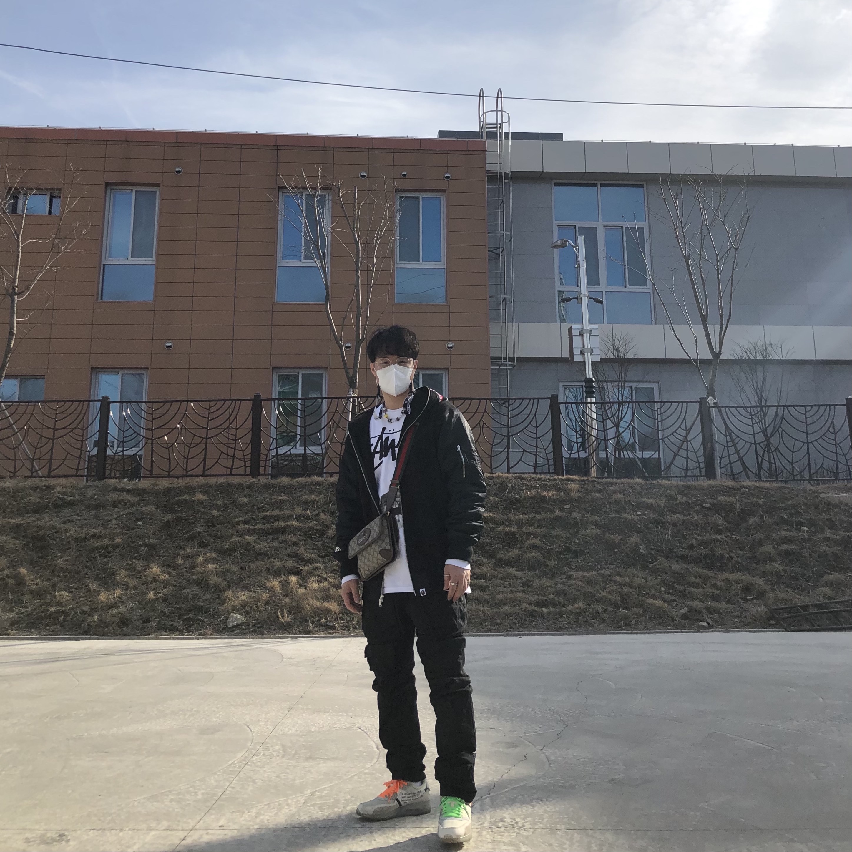 Nike x Off-White Air Max 90 The Ten, Stussy x Rick Owens 40 WT T-Shirt 착용 스타일 - 1