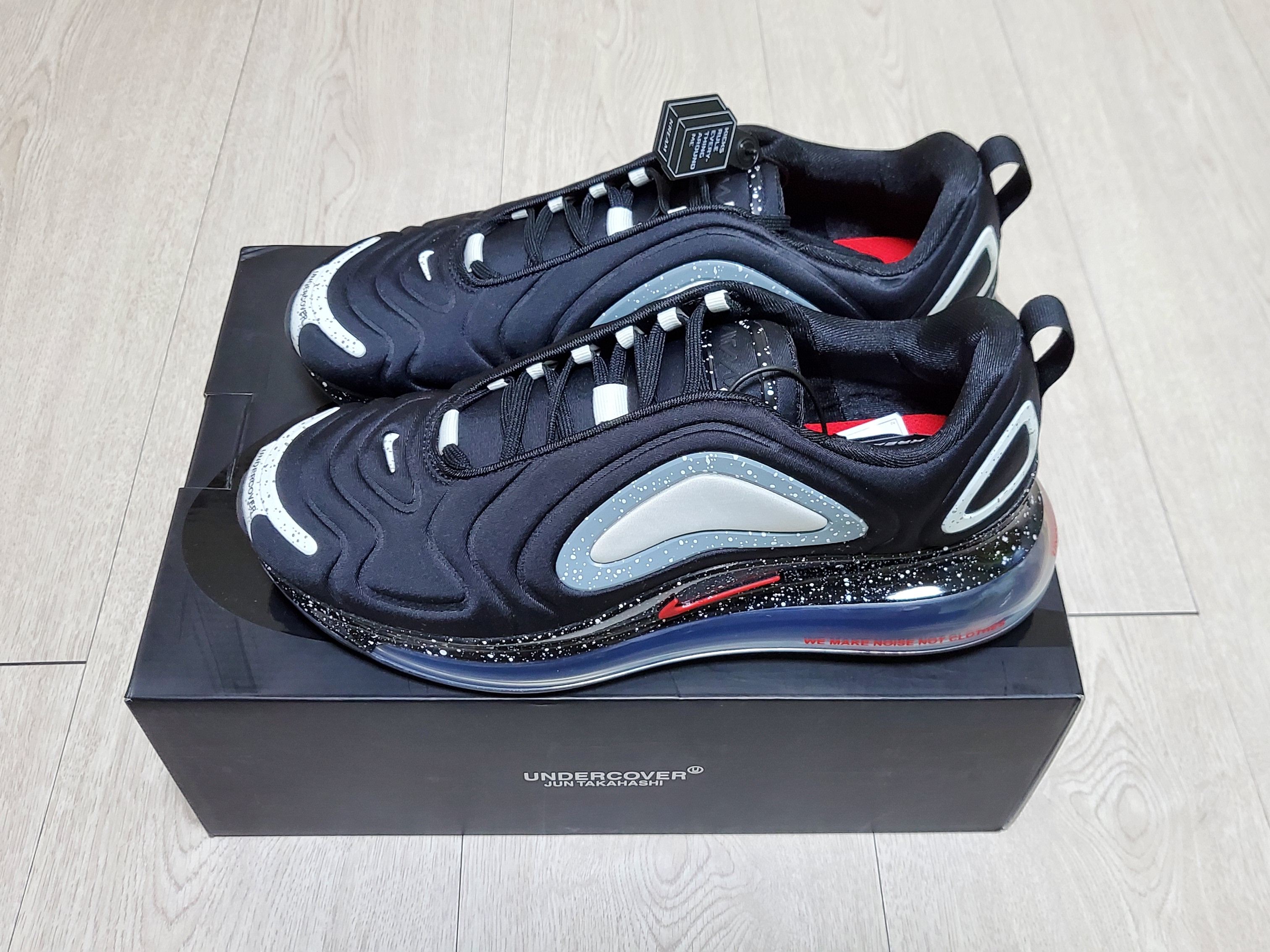 Nike x Undercover Air Max 720 Black 착용 스타일 - 1