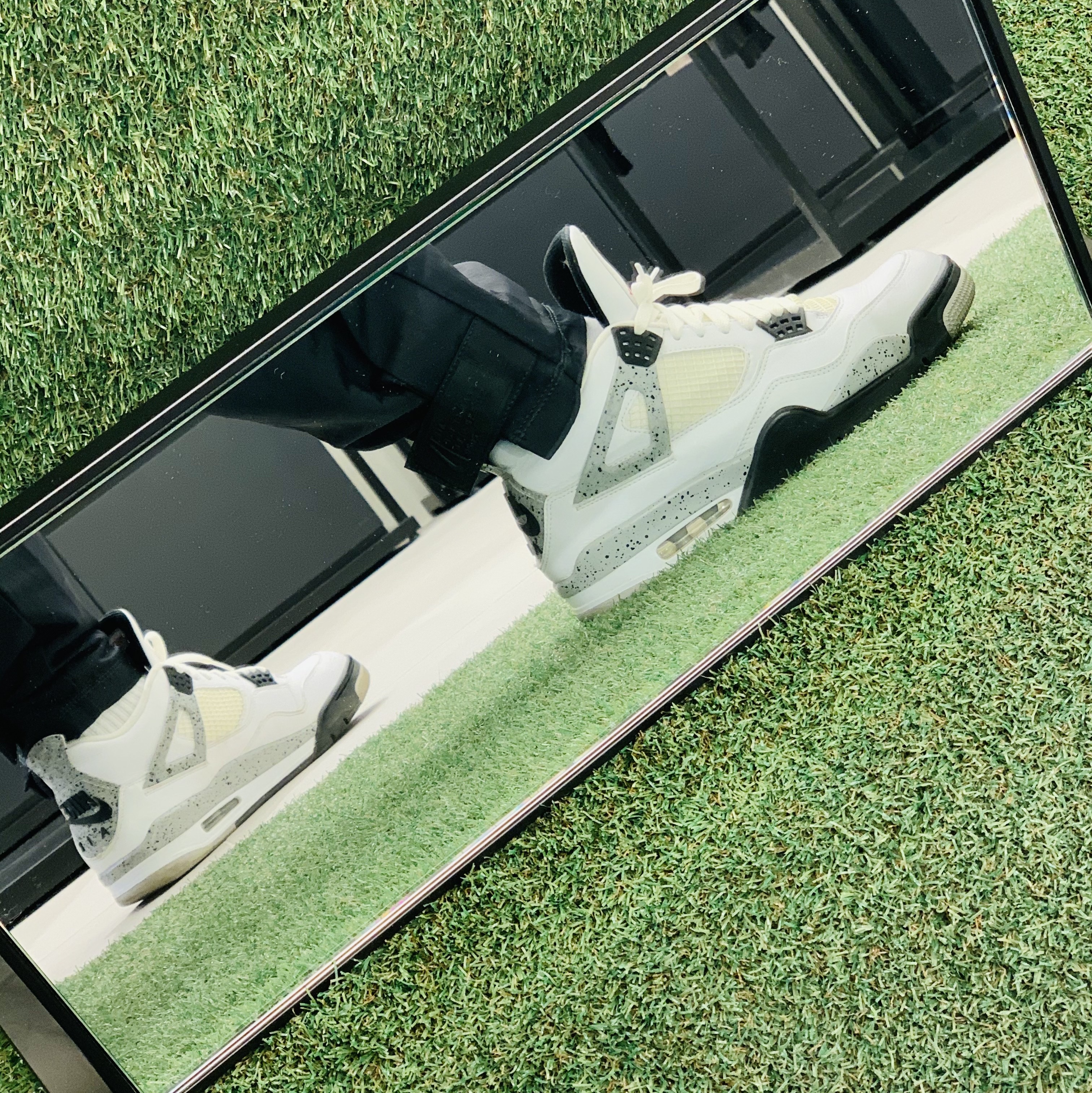 Jordan 4 Retro OG White Cement 2016, Nike x Fear of God Warm Up Pants Off Noir 착용 스타일