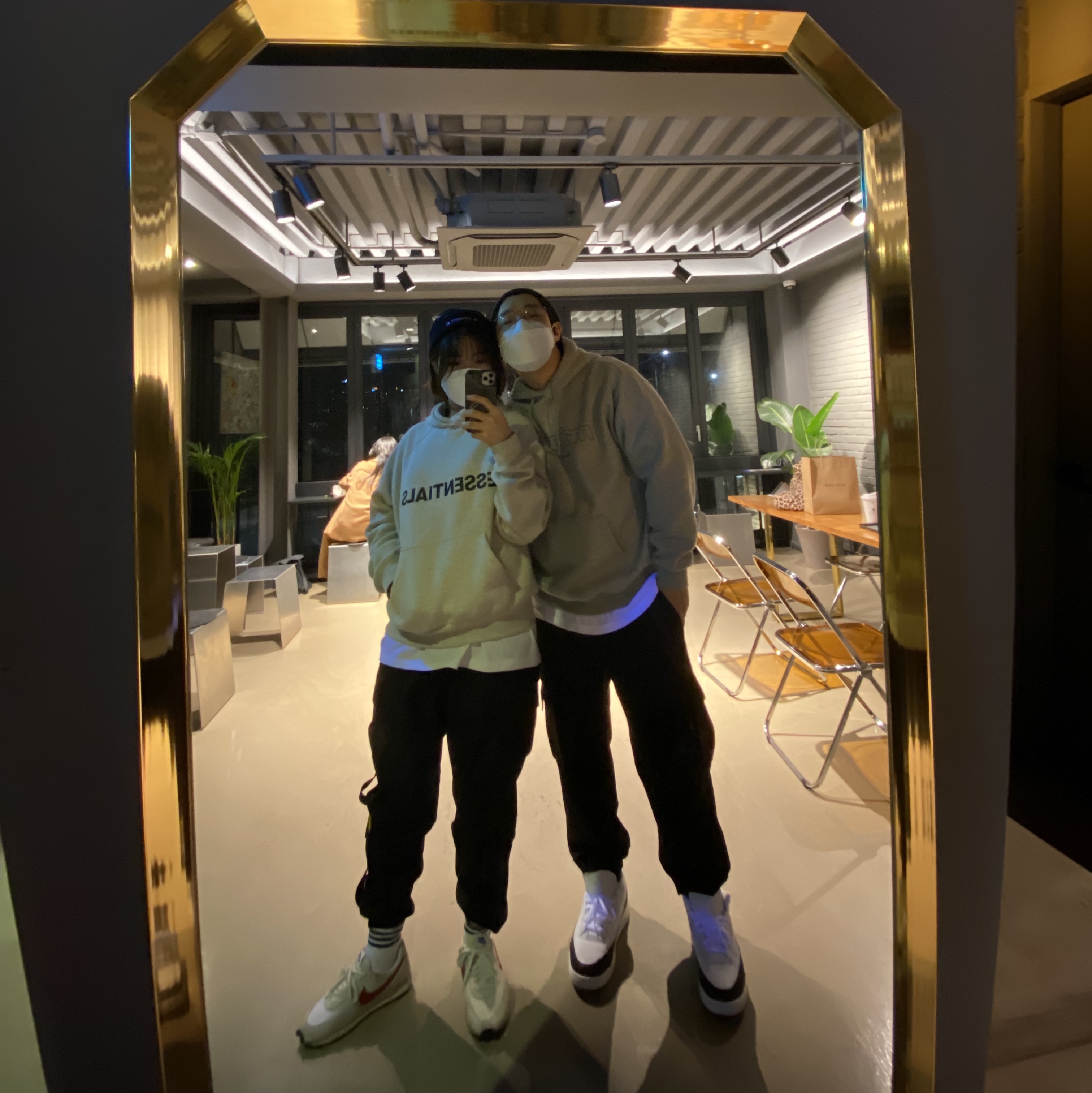 Jordan 3 x Fragment Retro SP White Black, Essentials 3D Silicon Applique Pullover Hoodie Oatmeal/Oatmeal Heather/Light Heather Oatmeal 2020 착용 스타일