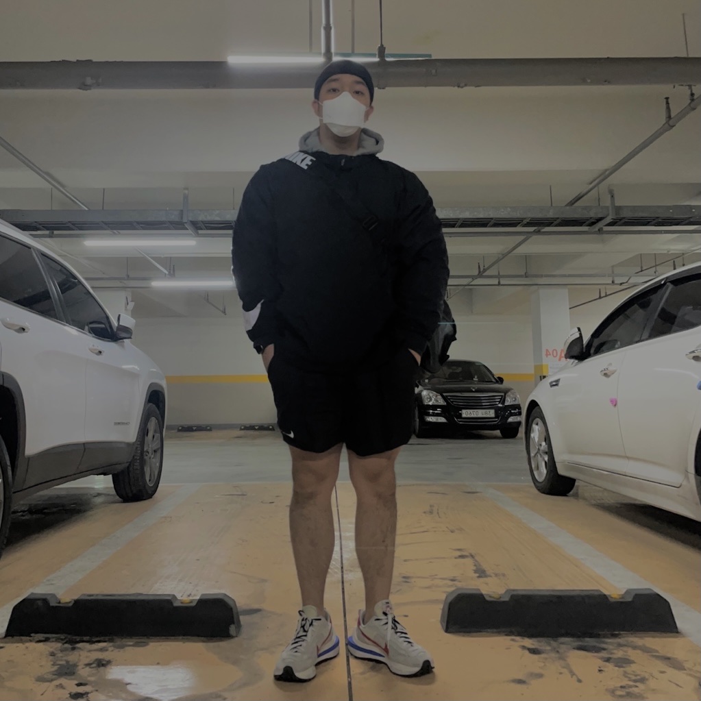 Nike x Sacai VaporWaffle Royal Fuchsia 착용 스타일