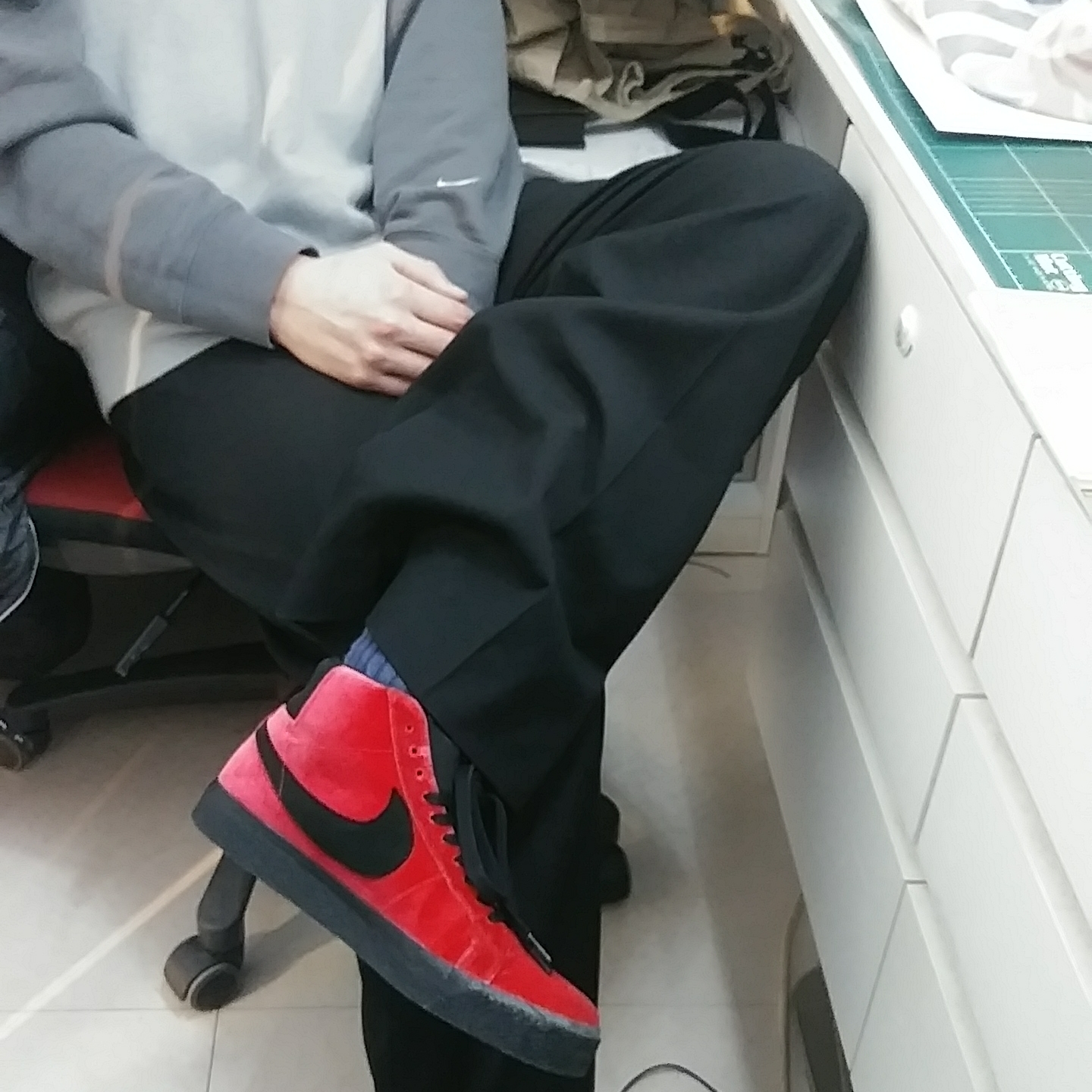 Nike SB Zoom Blazer Mid Kevin and Hell 착용 스타일