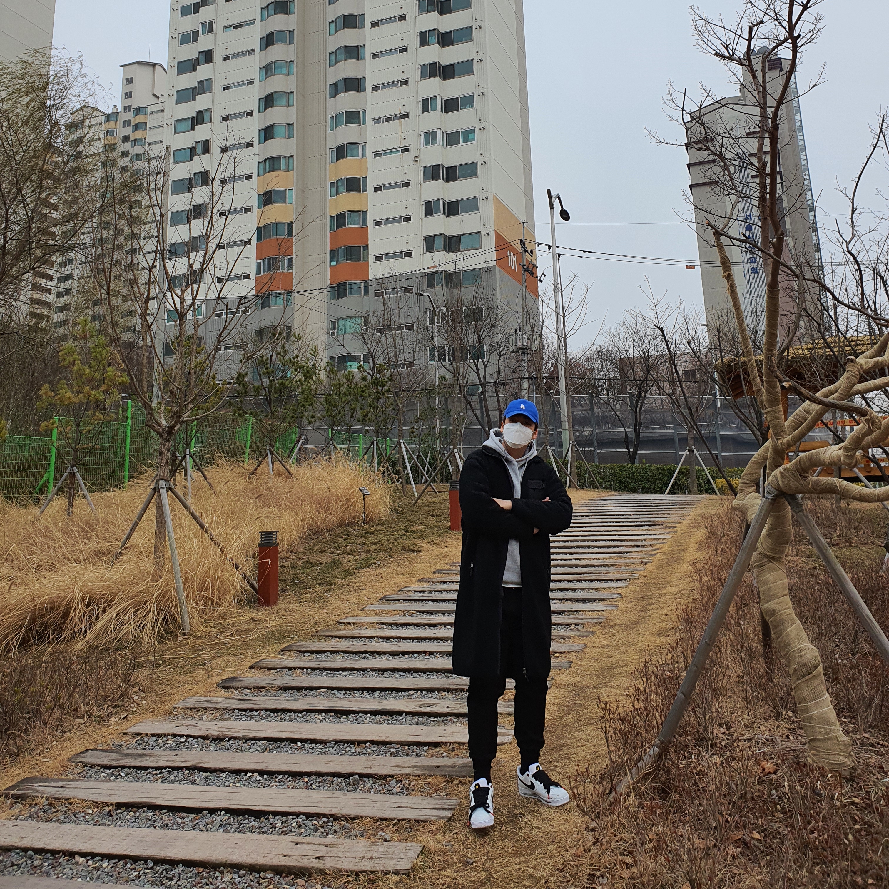 Nike x Peaceminusone Air Force 1 Low Para-Noise 2.0 착용 스타일