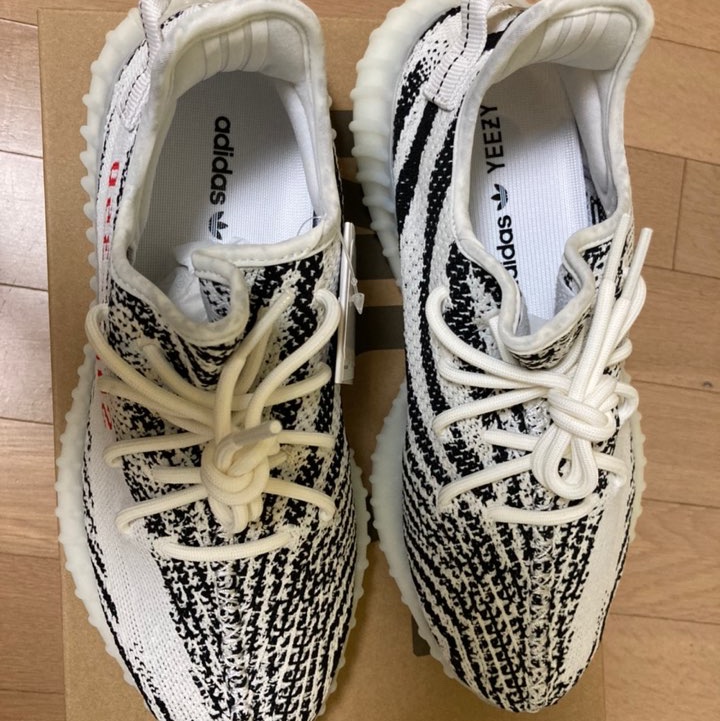 Adidas Yeezy Boost 350 V2 Zebra 2017/2019/2020 착용 스타일 - 2