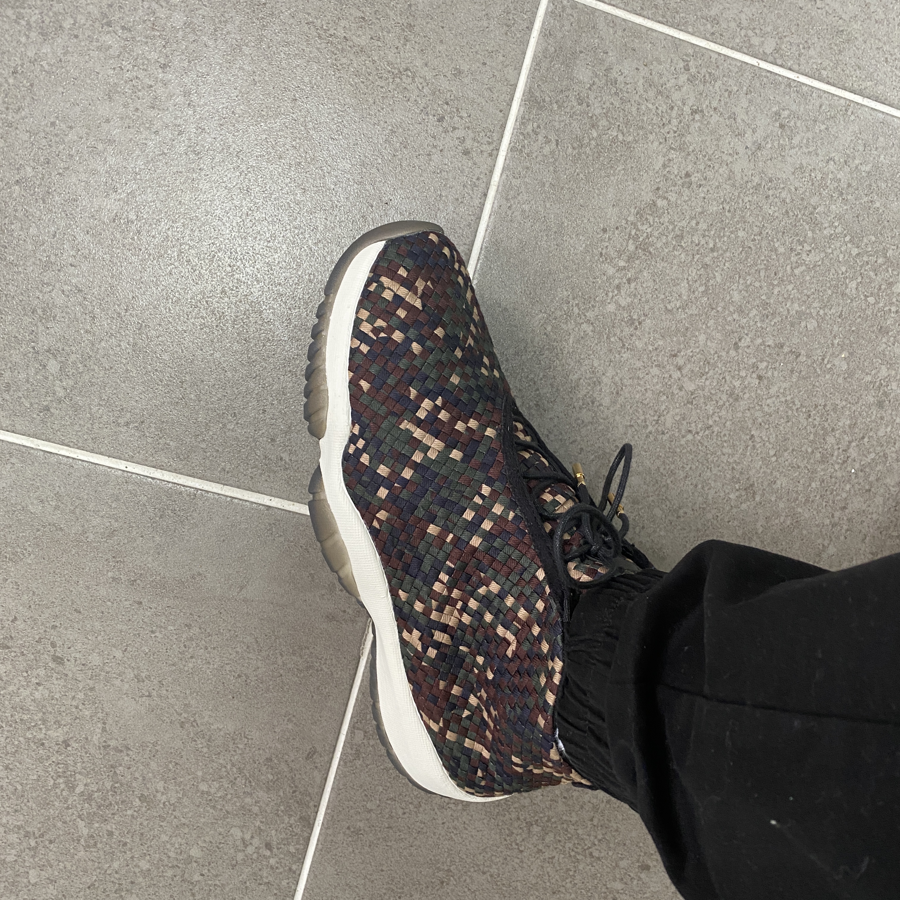Jordan Future Dark Army Camo 착용 스타일 - 3