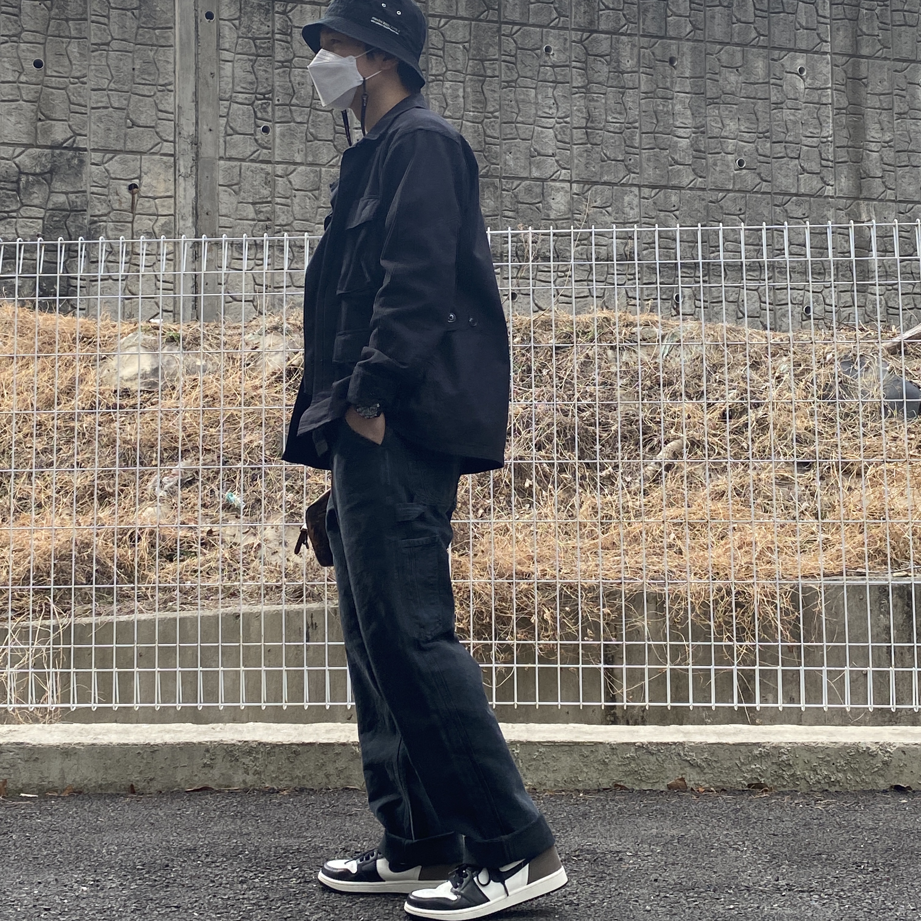 Jordan 1 Retro High OG Black Mocha 착용 스타일 - 1