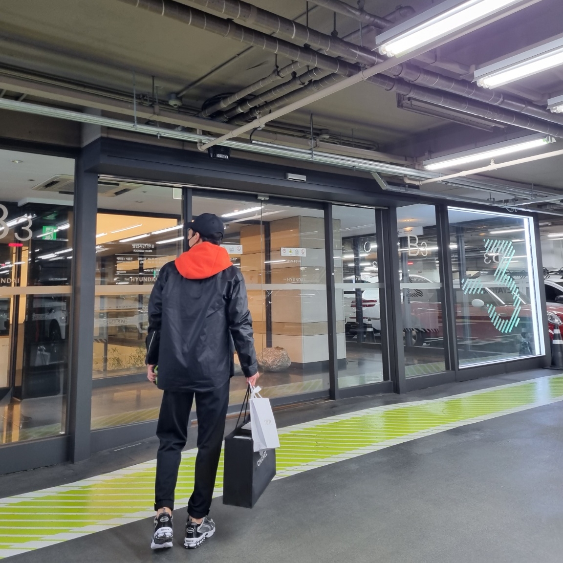 Nike x Stussy Air Zoom Spiridon Cage 2 Pure Platinum 착용 스타일