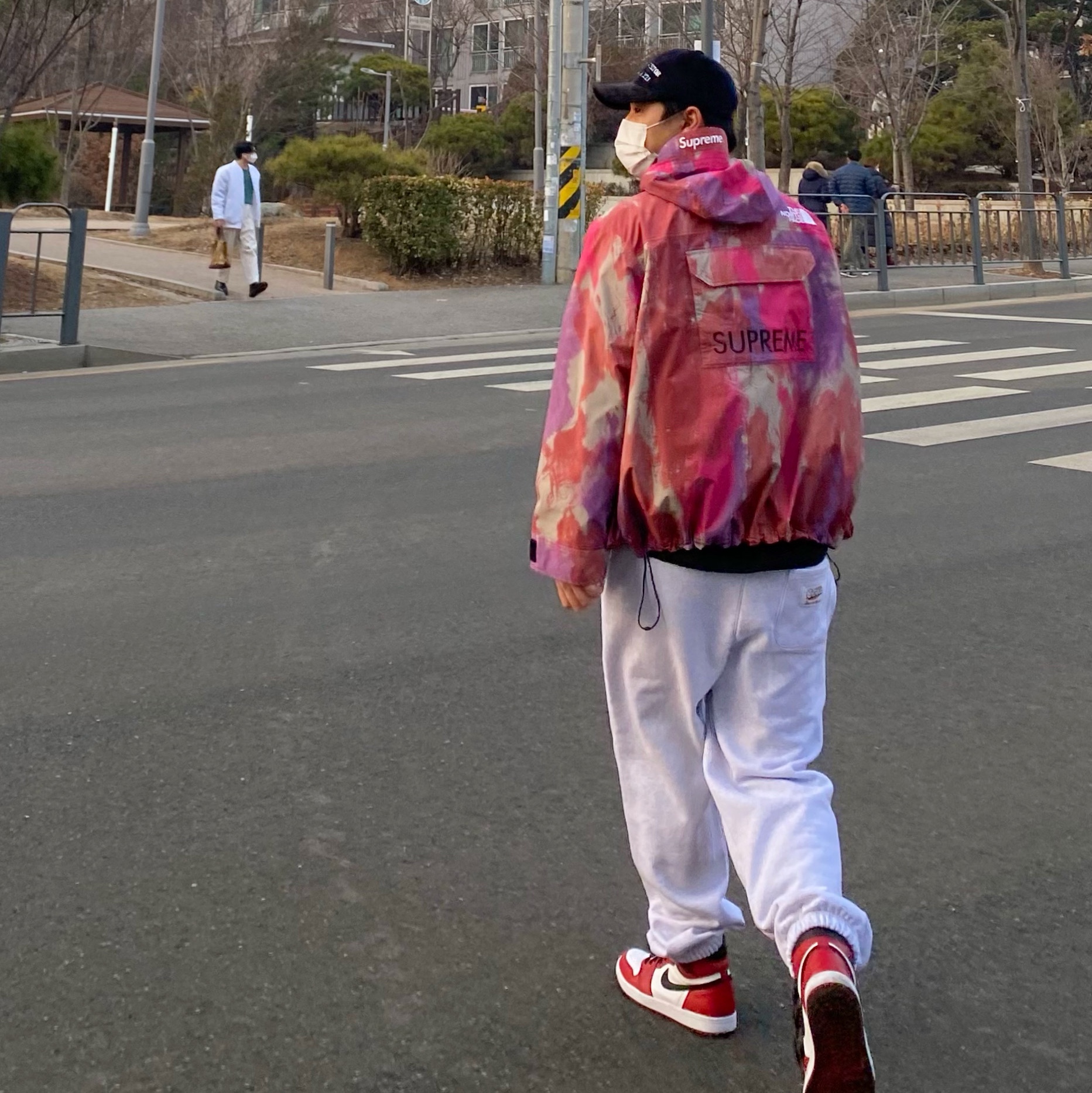 Jordan 1 Retro High OG Bloodline 착용 스타일