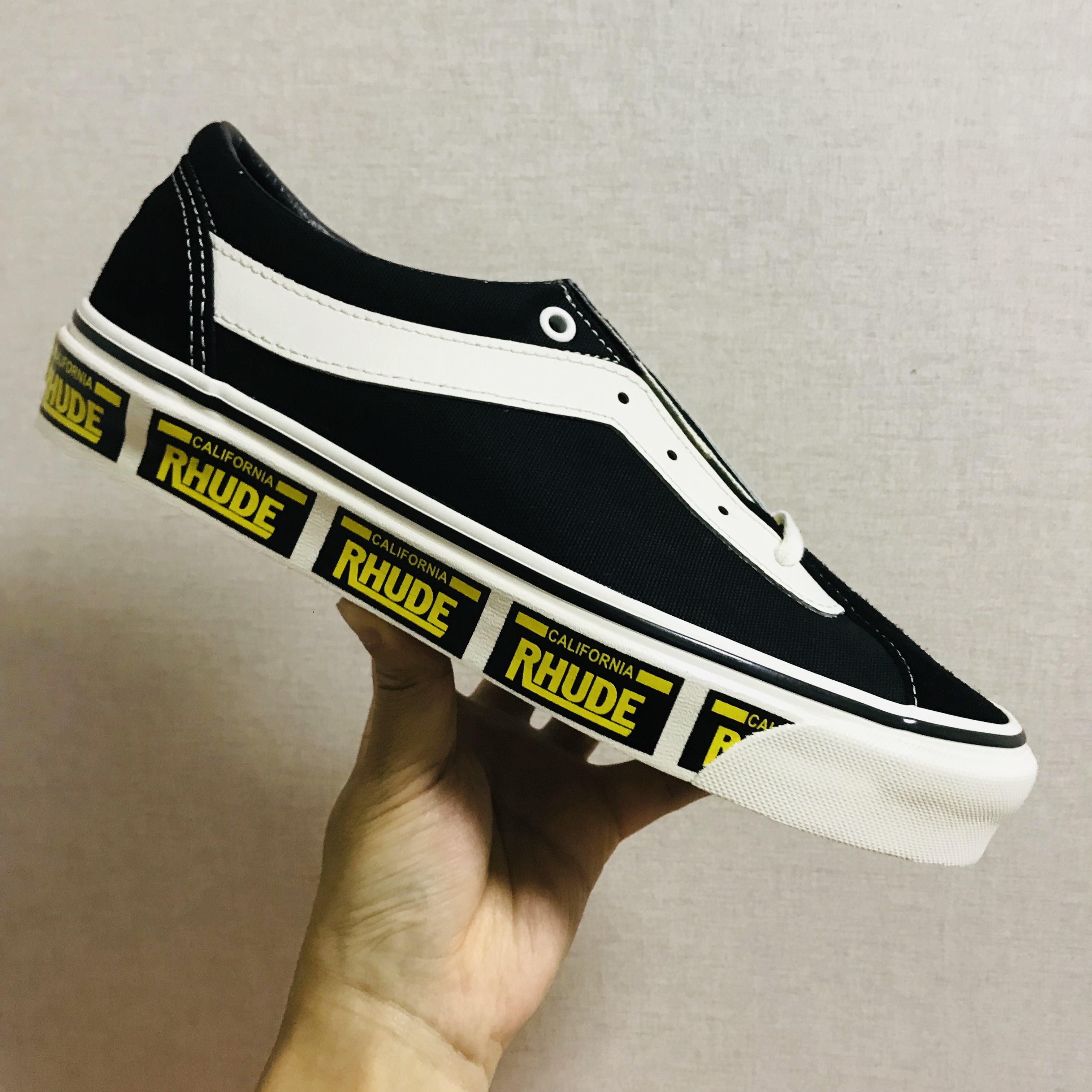 Vans x Rhude Bold Ni Black 착용 스타일 - 1